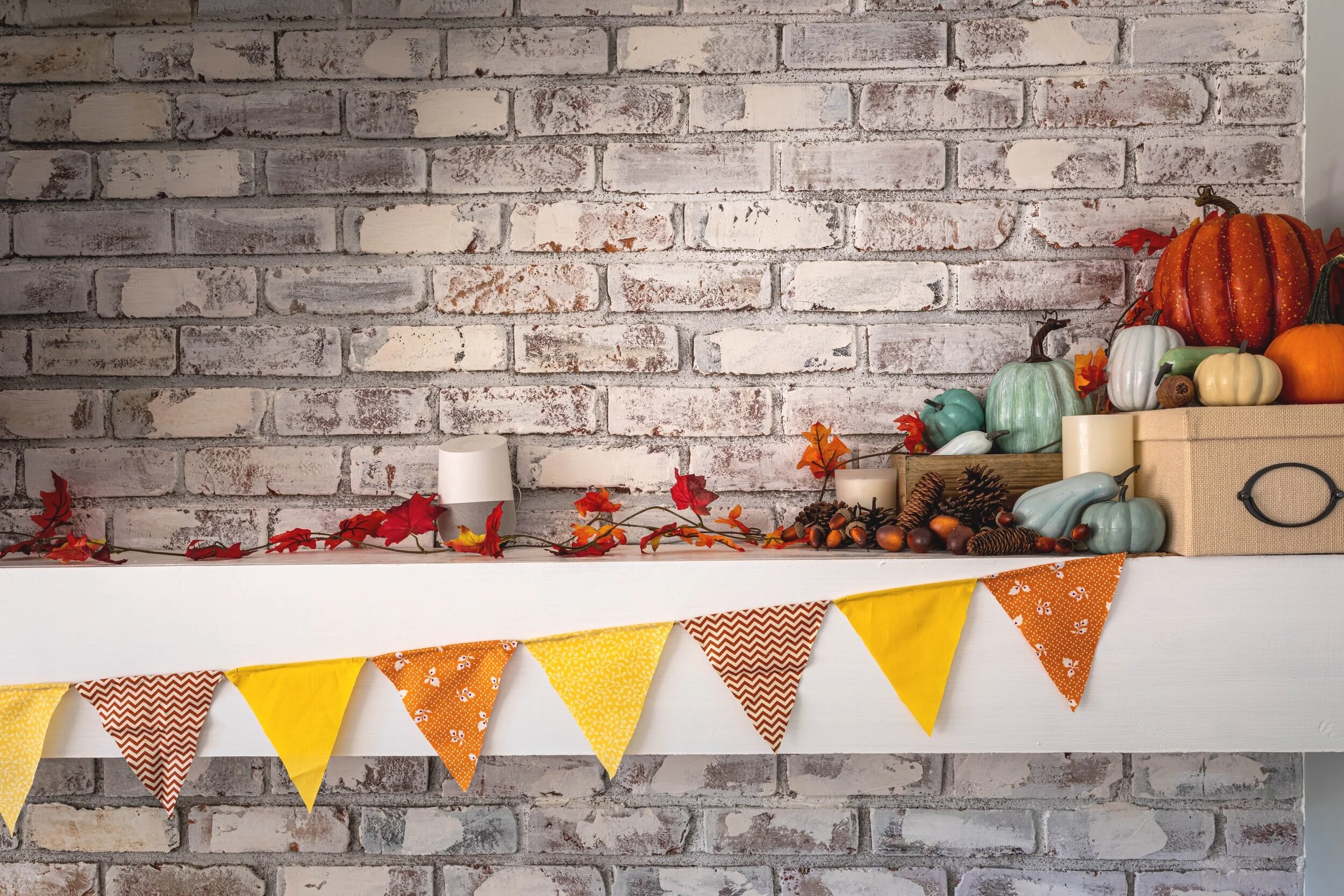 DIY Bunting - an Easy, No-Sew Tutorial
