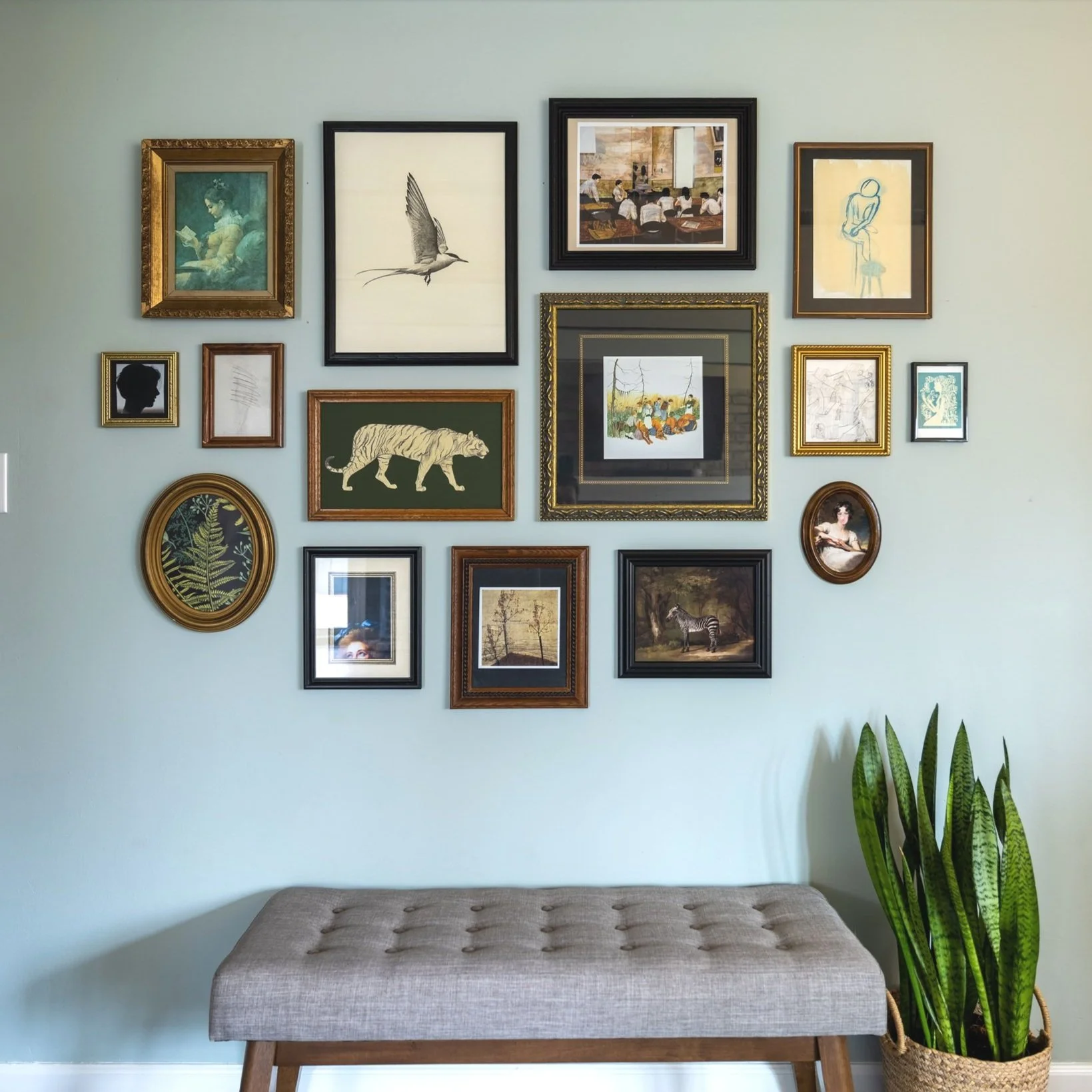 How to Assemble a Gallery Wall in 4 Steps