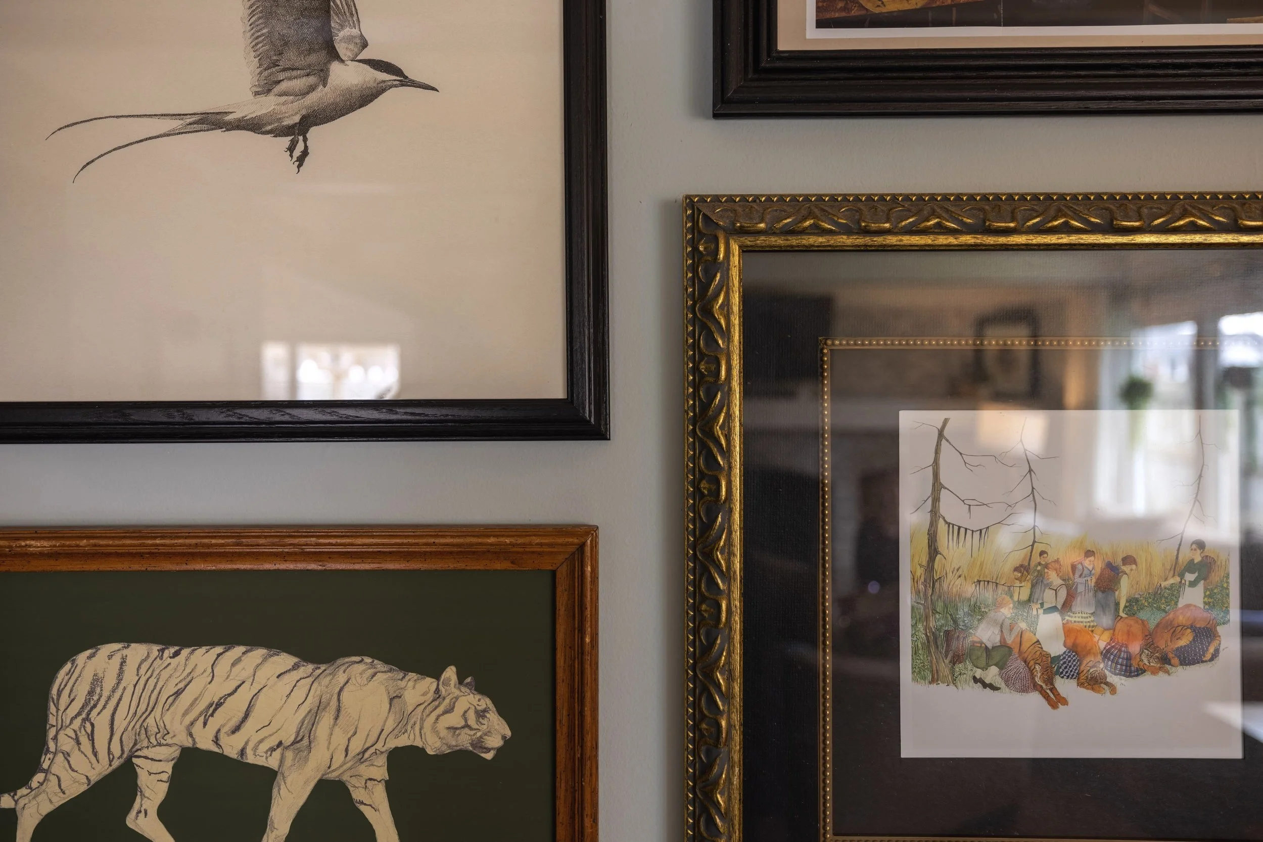 Finding Thrifted Frames For Your Gallery Wall