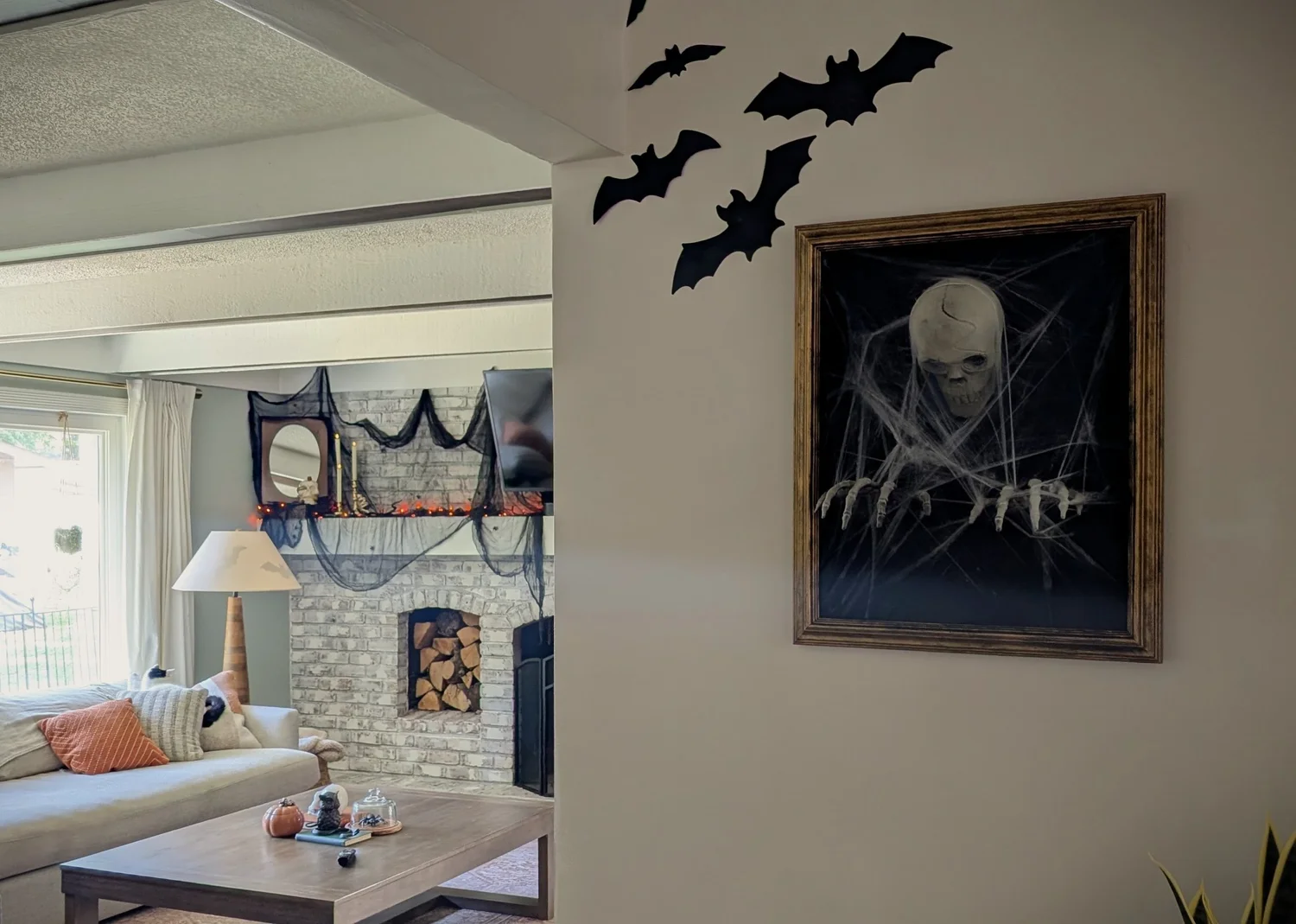 DIY 3D Skeleton Picture Frame | Spooky Halloween Wall Art Tutorial ...
