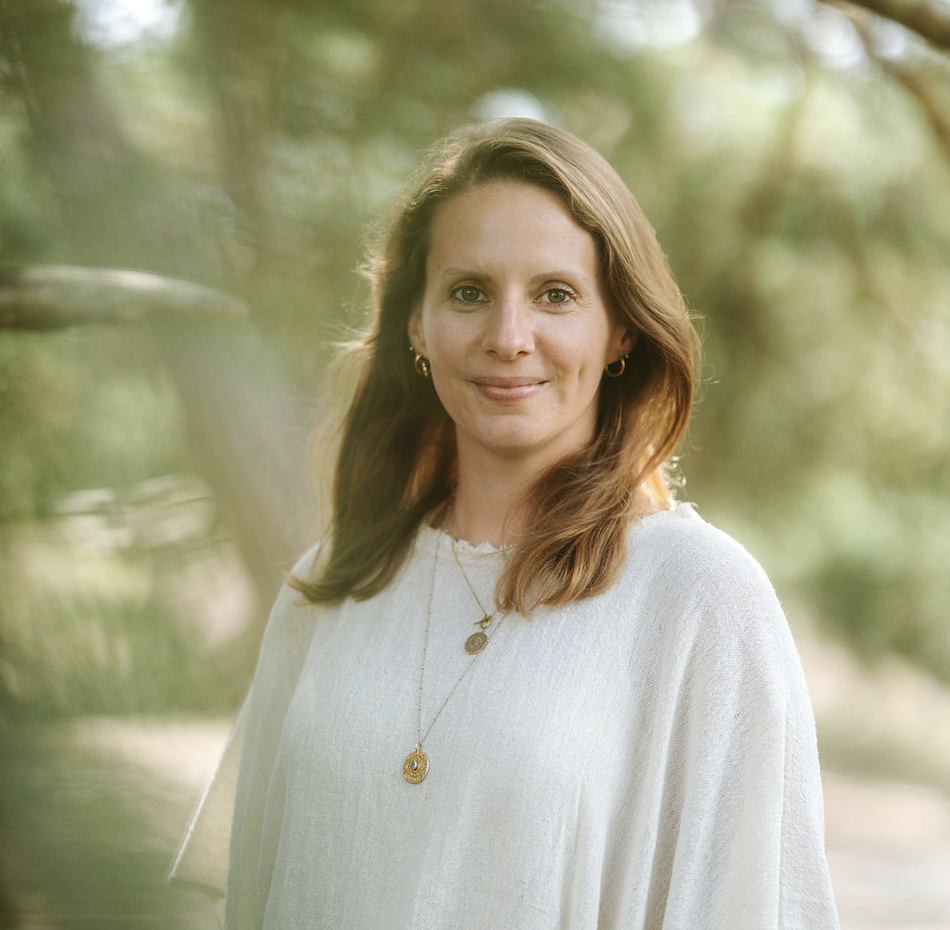 Anna - Victoria Etherington.png