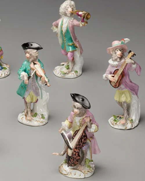 From the German Meissen Porcelain Manufactory, more Monkey Band figures. 18th c. Art Insitute of Chicago.