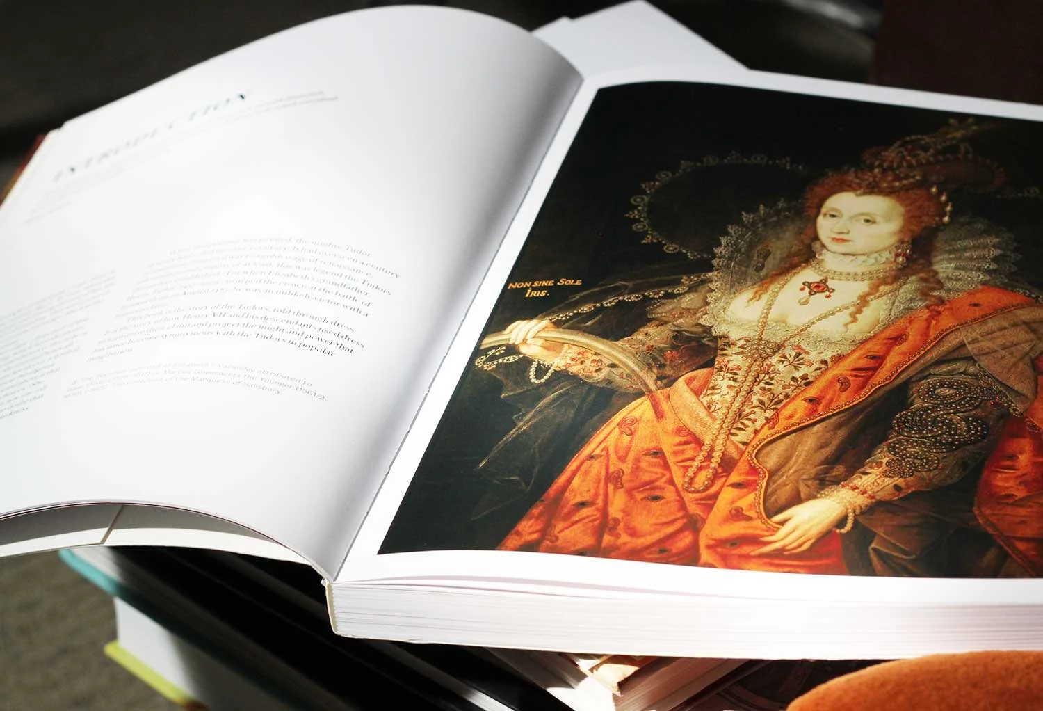 Book Review: Tudor Fashion 