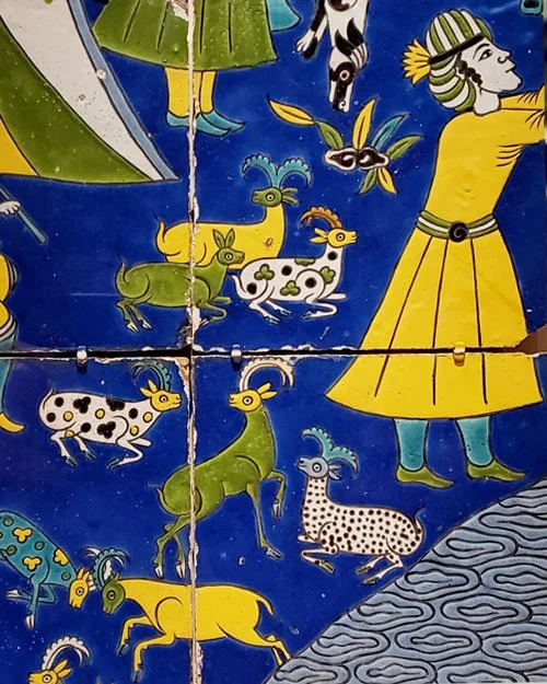A detail from a Persian 4-tile figural scene.  At the Art Institute of Chicago's Islamic galleries. These are actually 17th c, during the time of the Safavid Dynasty. Some consider this time a bridge between the end of the medeival era and the beginn