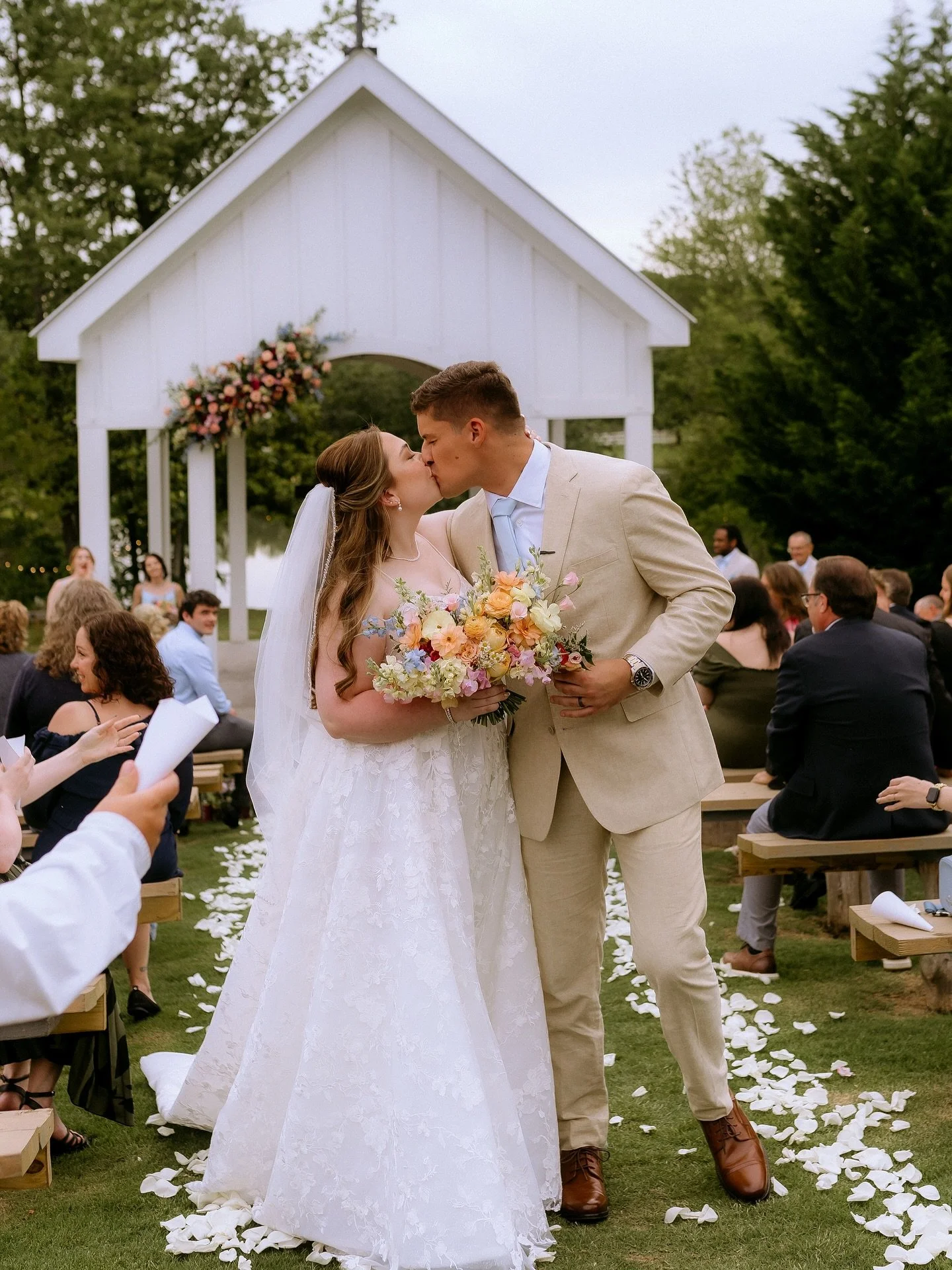 Alexa &amp; Michael 🤍 5.24.25
These two cuties planned the most precious day for their friends and family! 
📸 @314_collective 
💐 @hannahsilveyfloral 
🥗 @table301catering 
🎵 @jredcrane 
💄 @cottonrougeandco 
🍷 @southwindranchspirits 
👩🏻&zwj;💻