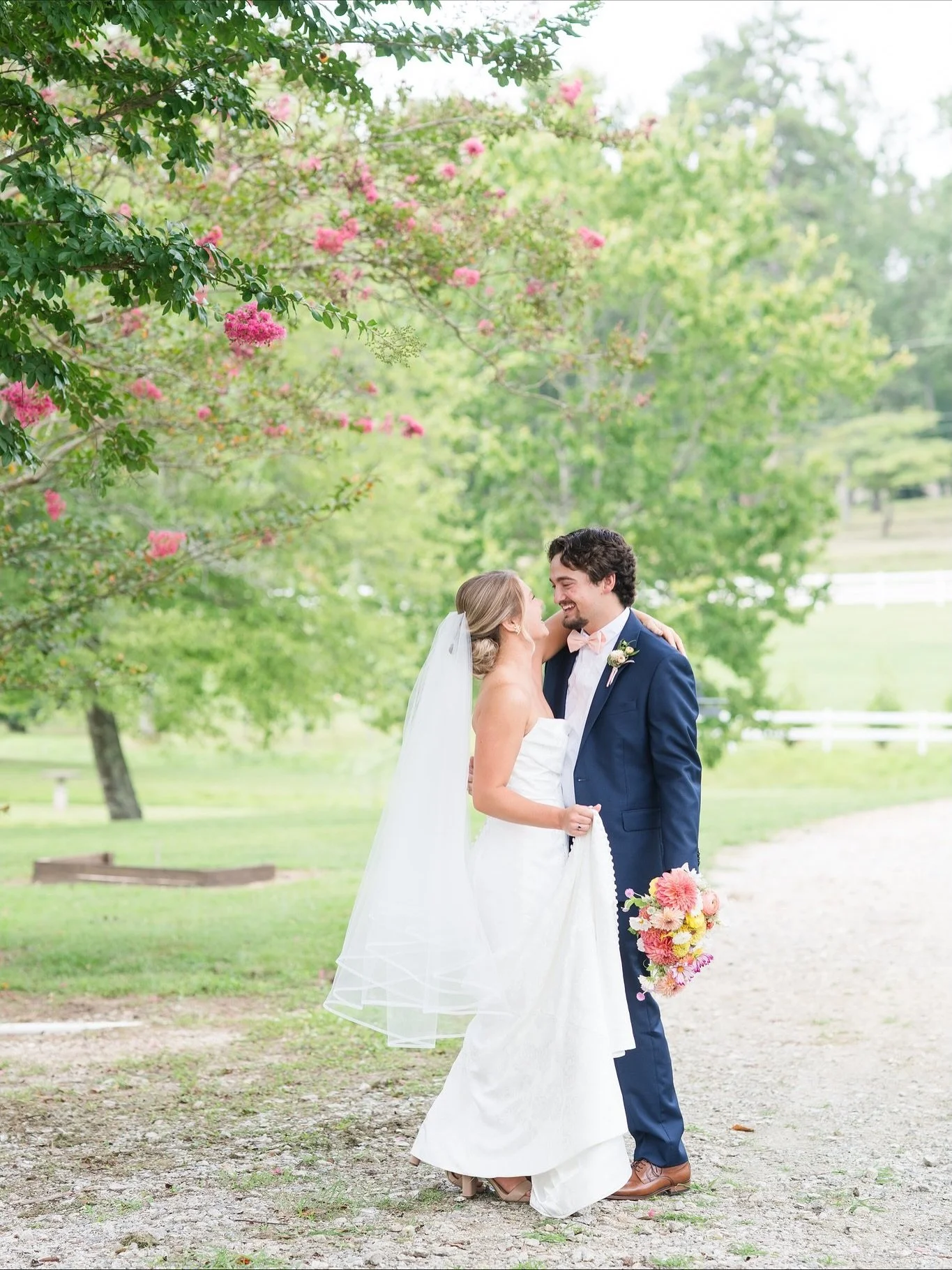 We are absolutely obsessed with this gorgeous August wedding! Lindsey and Will were the sweetest couple and had the sweetest day. We love when couples add their own unique touch and they had so many personal touches to their day. Will&rsquo;s mom act
