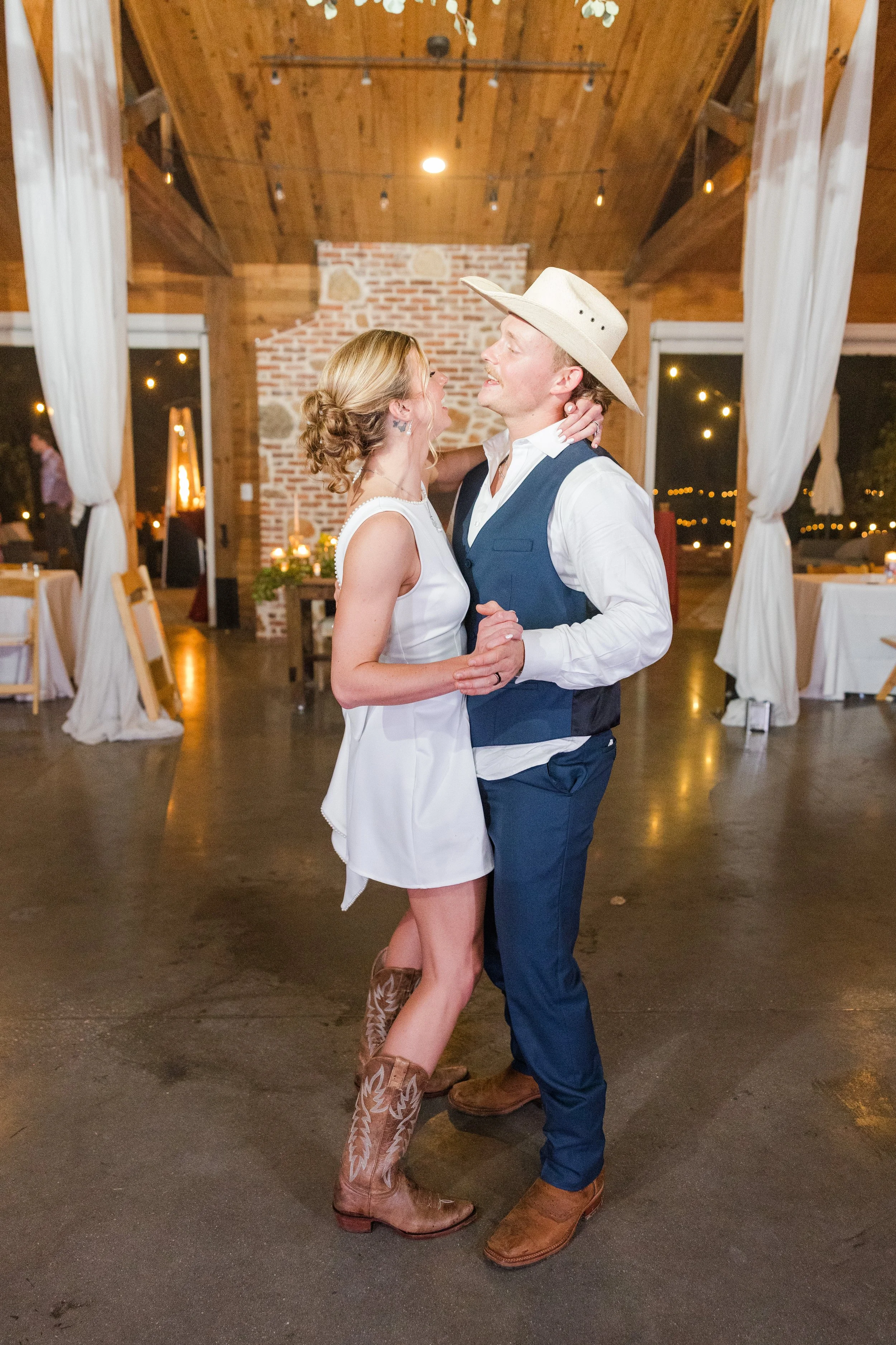 Eliza and Hunter Preview  (1297 of 1339).jpg