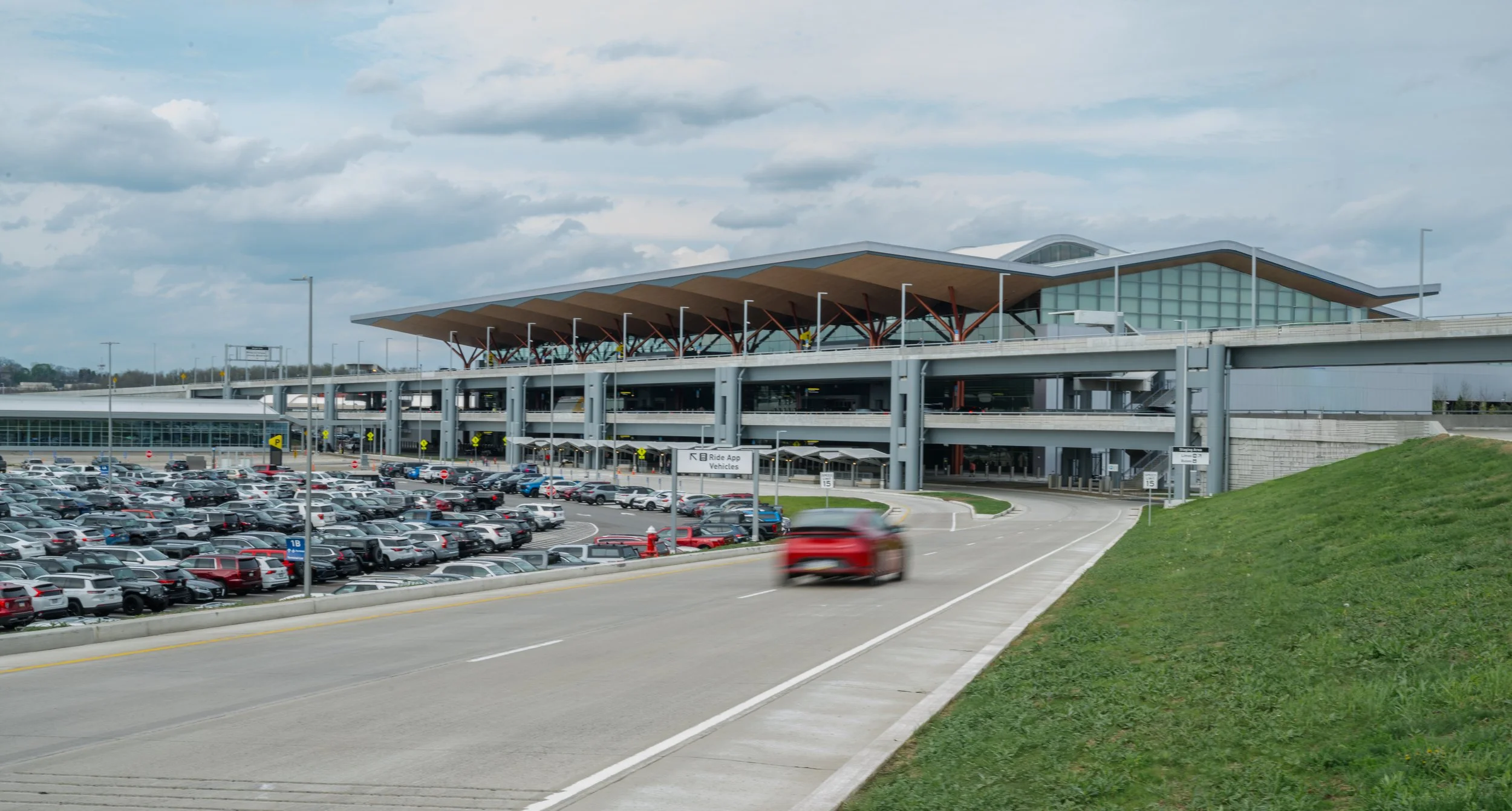 Pittsburgh International Airport Terminal Modernization Program