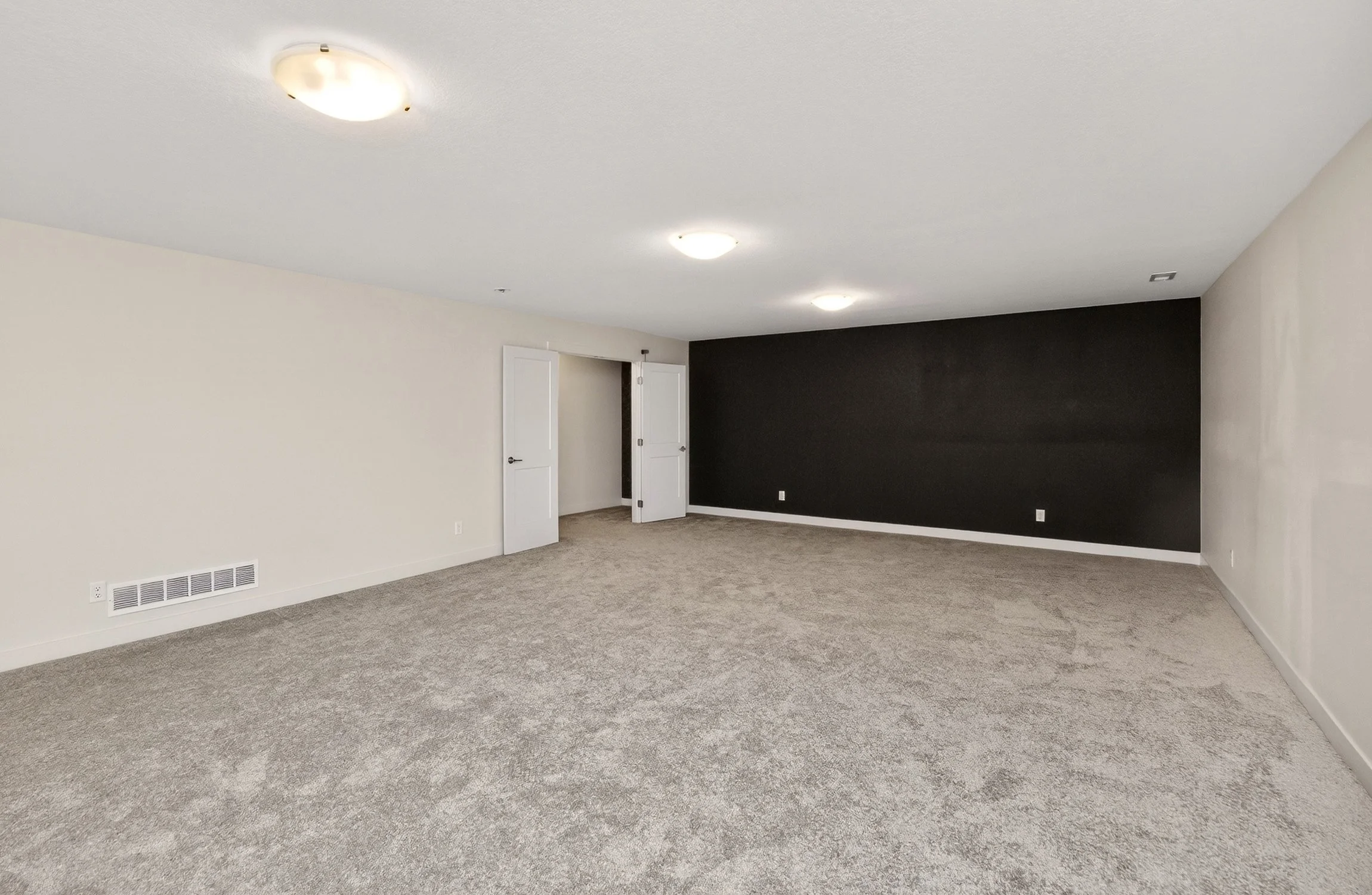 930 Wolf Creek Drive Polk City, Iowa