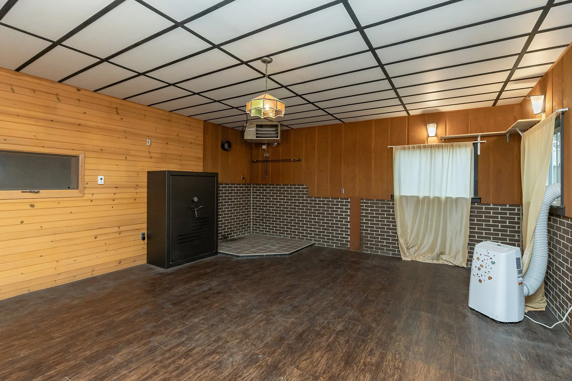1555Qavenue-interior-22.jpg