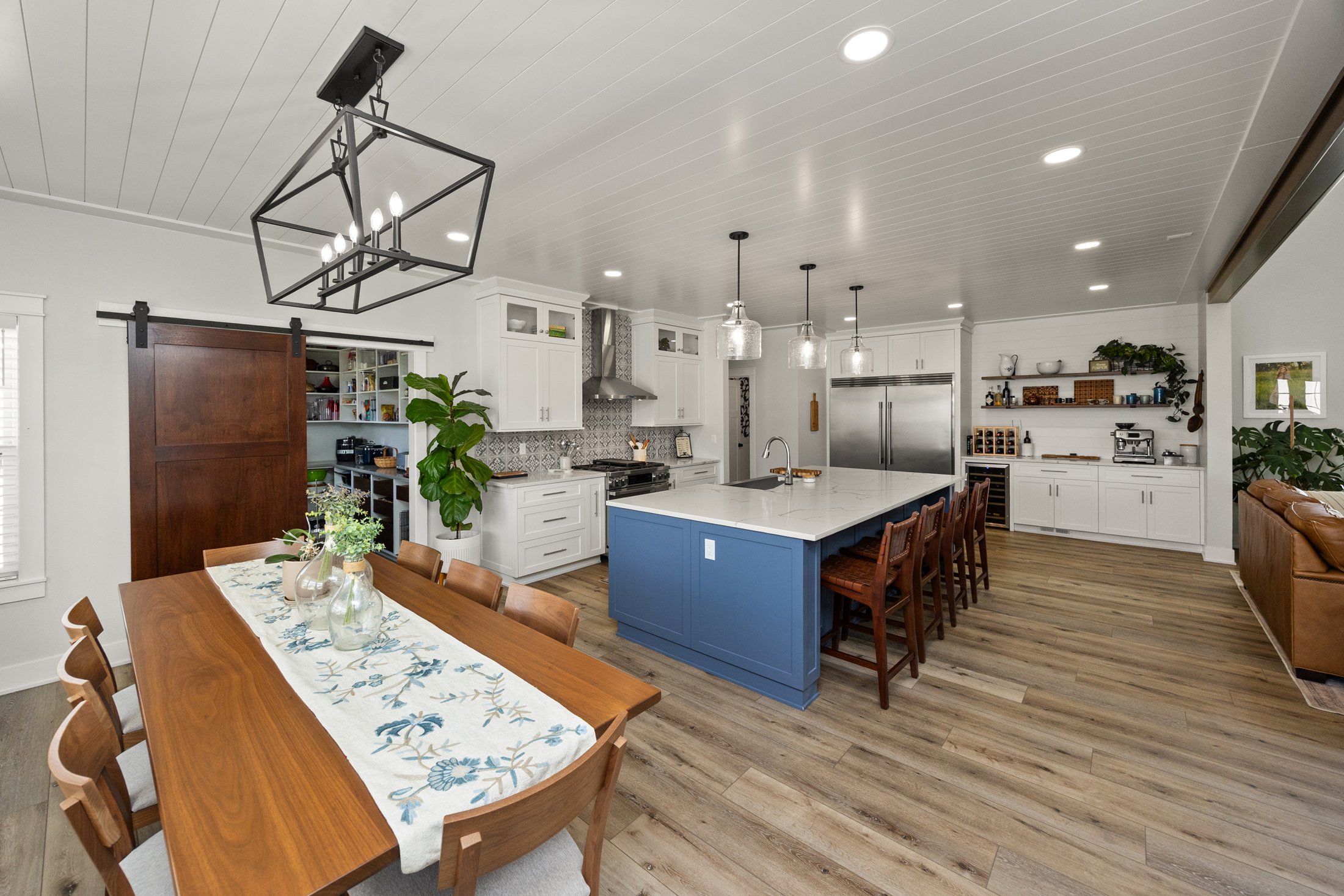 5713 NE Sherman Ct-43.jpg