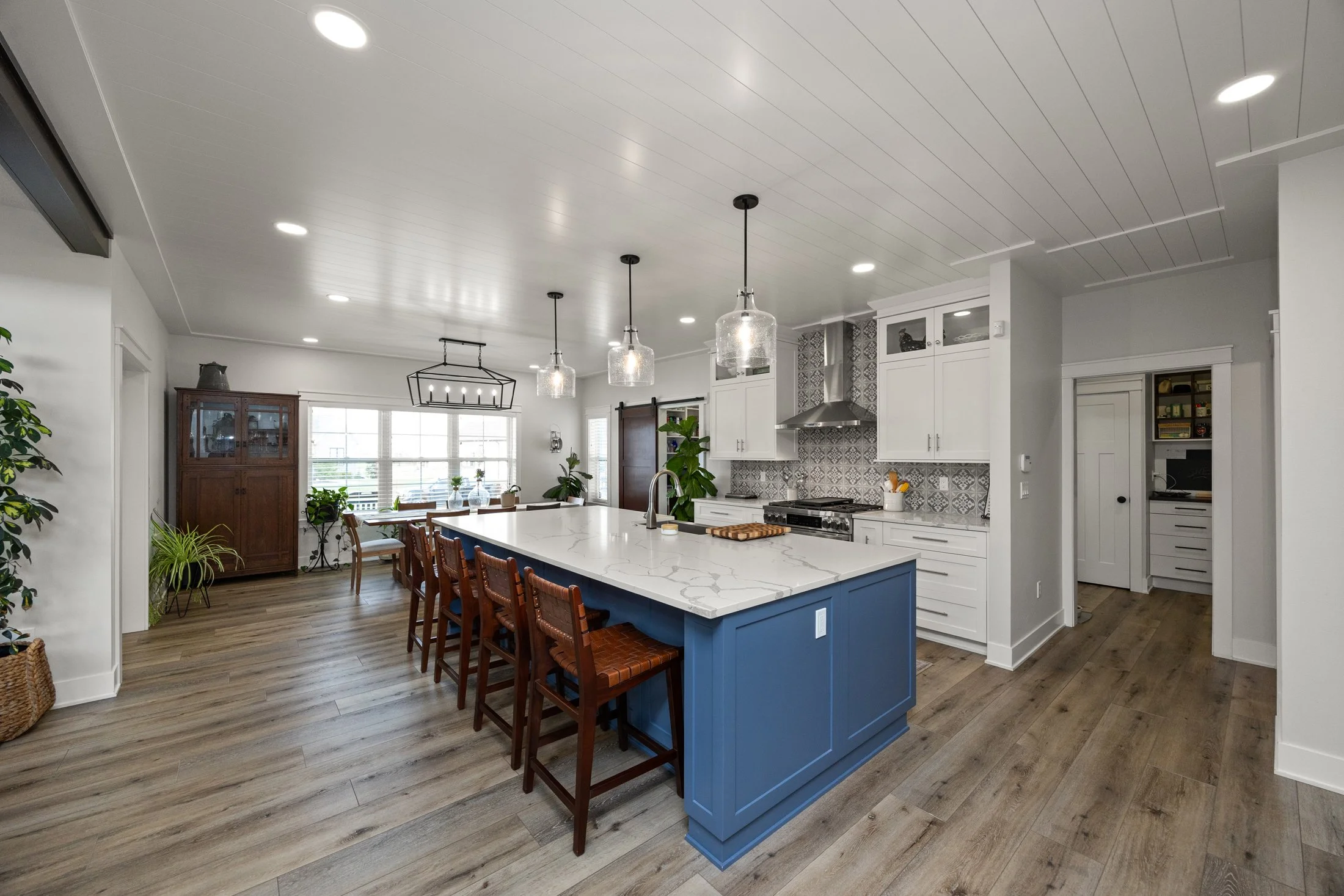 5713 NE Sherman Ct-49.jpg