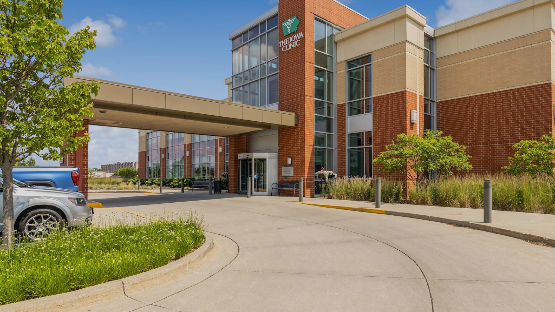 urgent care building ankeny iowa