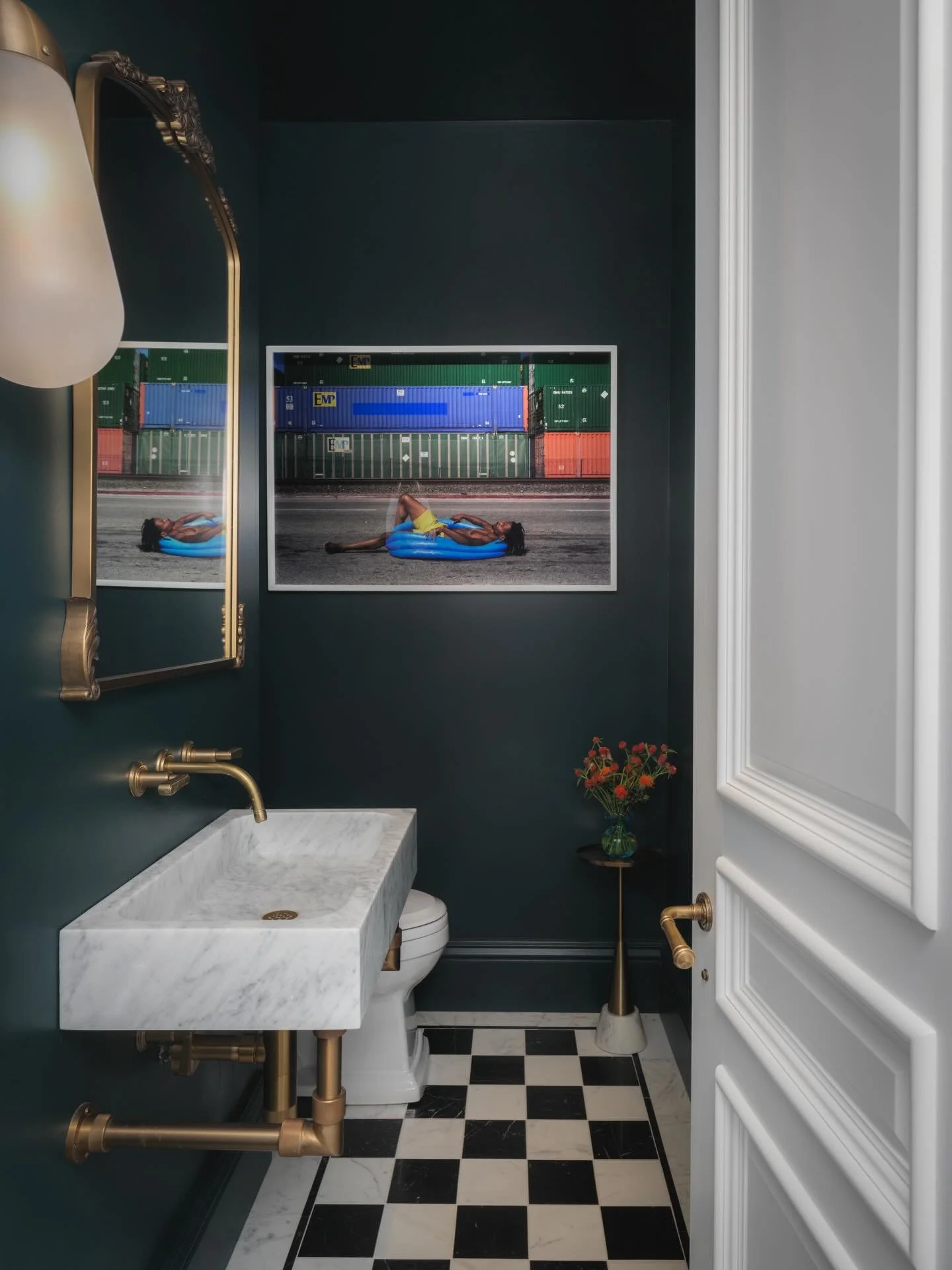 Are you craving a little drama, luxury and elegance? I know I am! ⬅️Try these teal tones for a paint punch especially in a small space like a study or powder room.  Pair up with antique brass for a gorgeous combo.  Full photos of this project &ldquo;