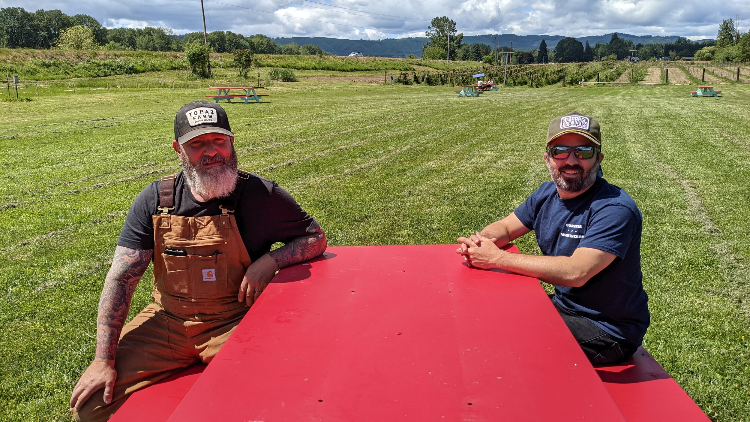  Chef Doug Adams, from Top Chef fame, teamed up with us this summer. First by bringing the Holler truck, then by popping up to smoke pulled pork sandwiches throughout the season. 