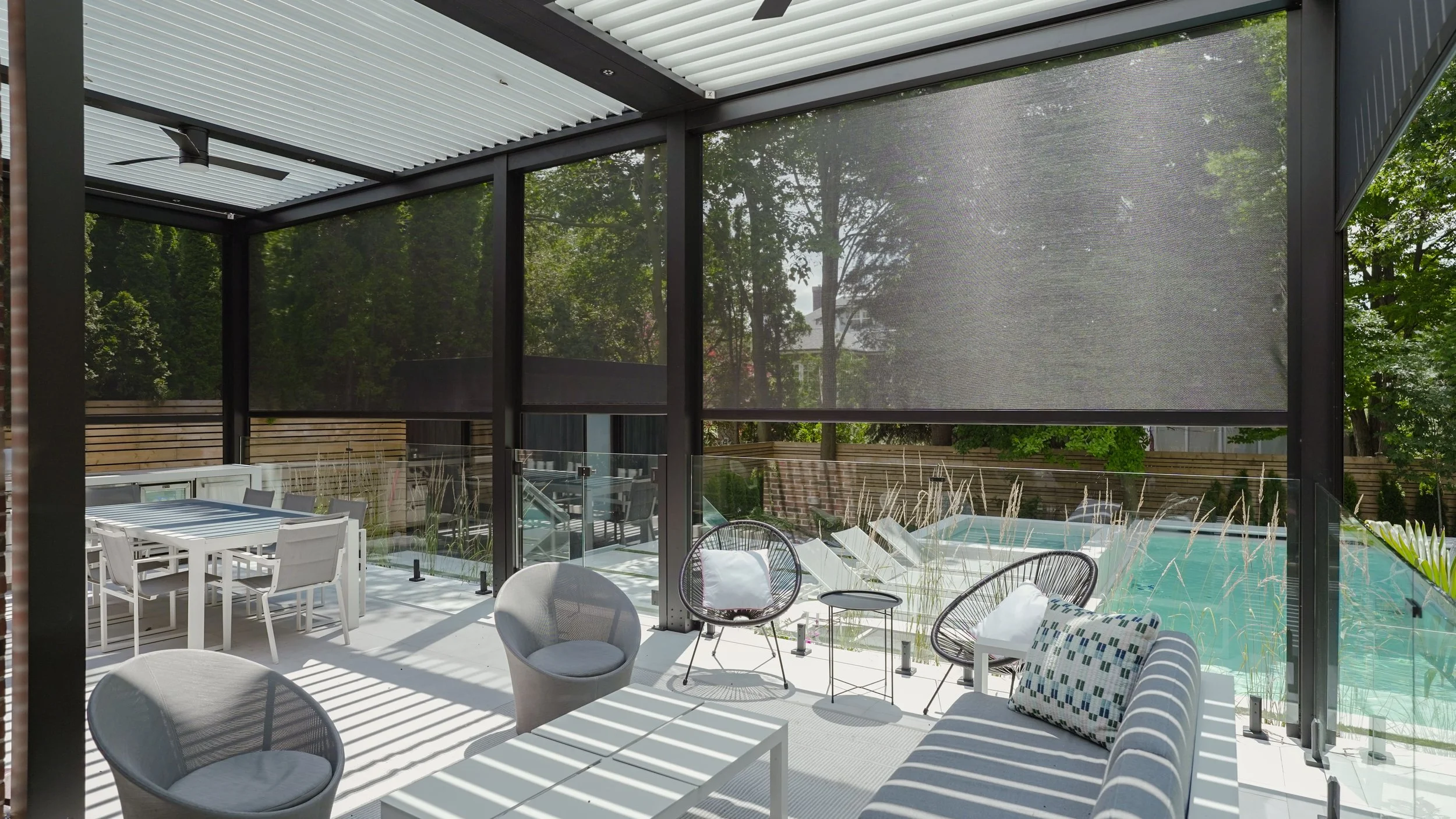 outdoor-screens-aluminum-pergola-motorized-louvers.jpg