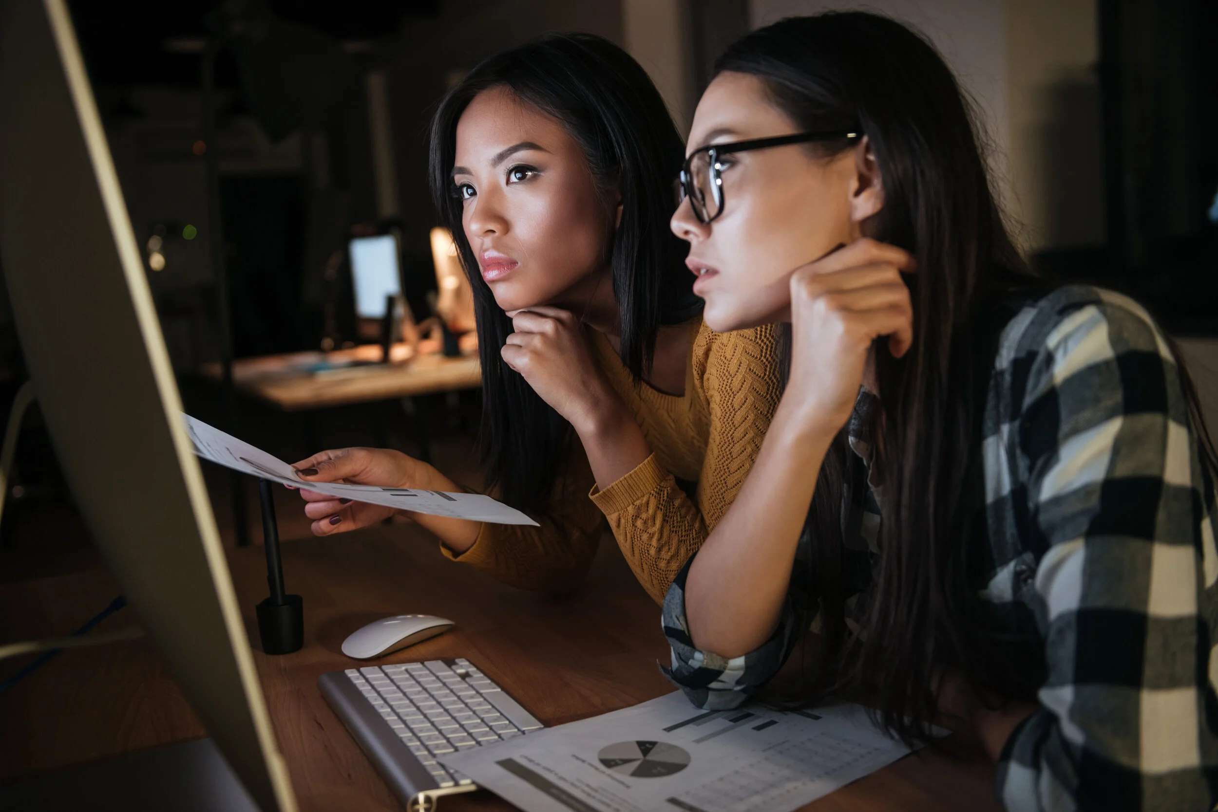 graphicstock-concentrated-businesswomen-working-late-at-night-in-office-with-computer-looking-at-computer_SLasxumu3x.jpg