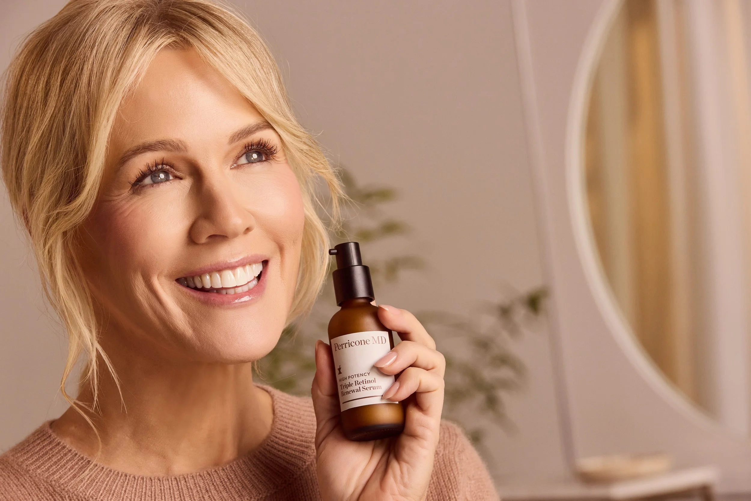 CEL_HP_TripleRetinolRenewalSerum-0646-_final_1.jpg