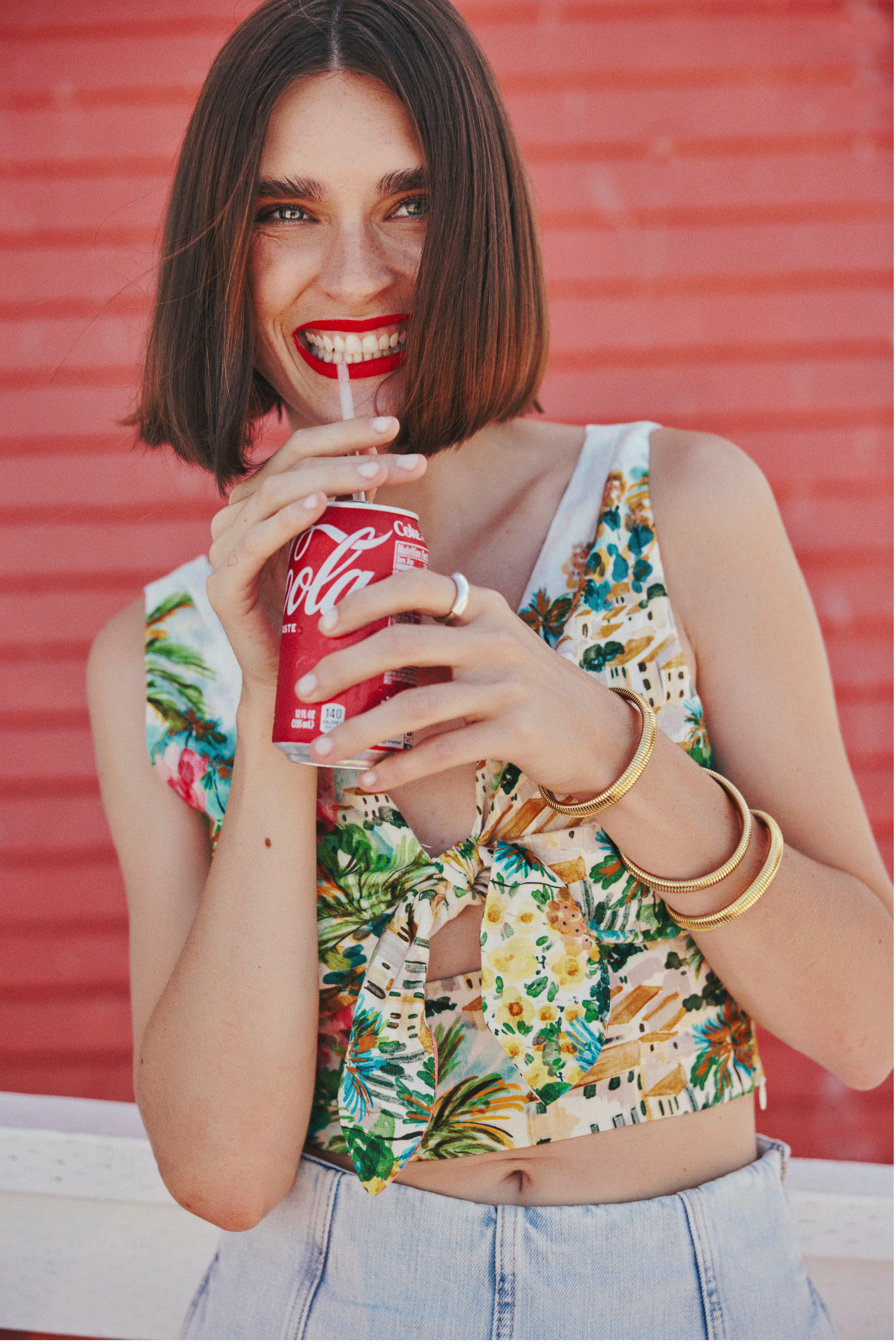 KATY-COKE.gif