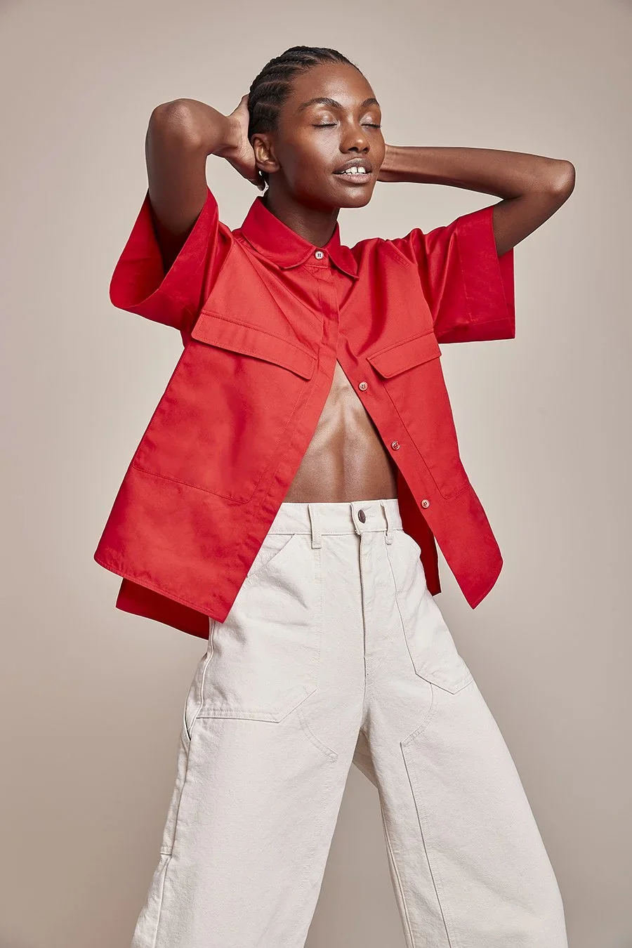 GOOP_GL30092_BlauButtonUpTop_Red_Evergreen_Apparel_921.webp