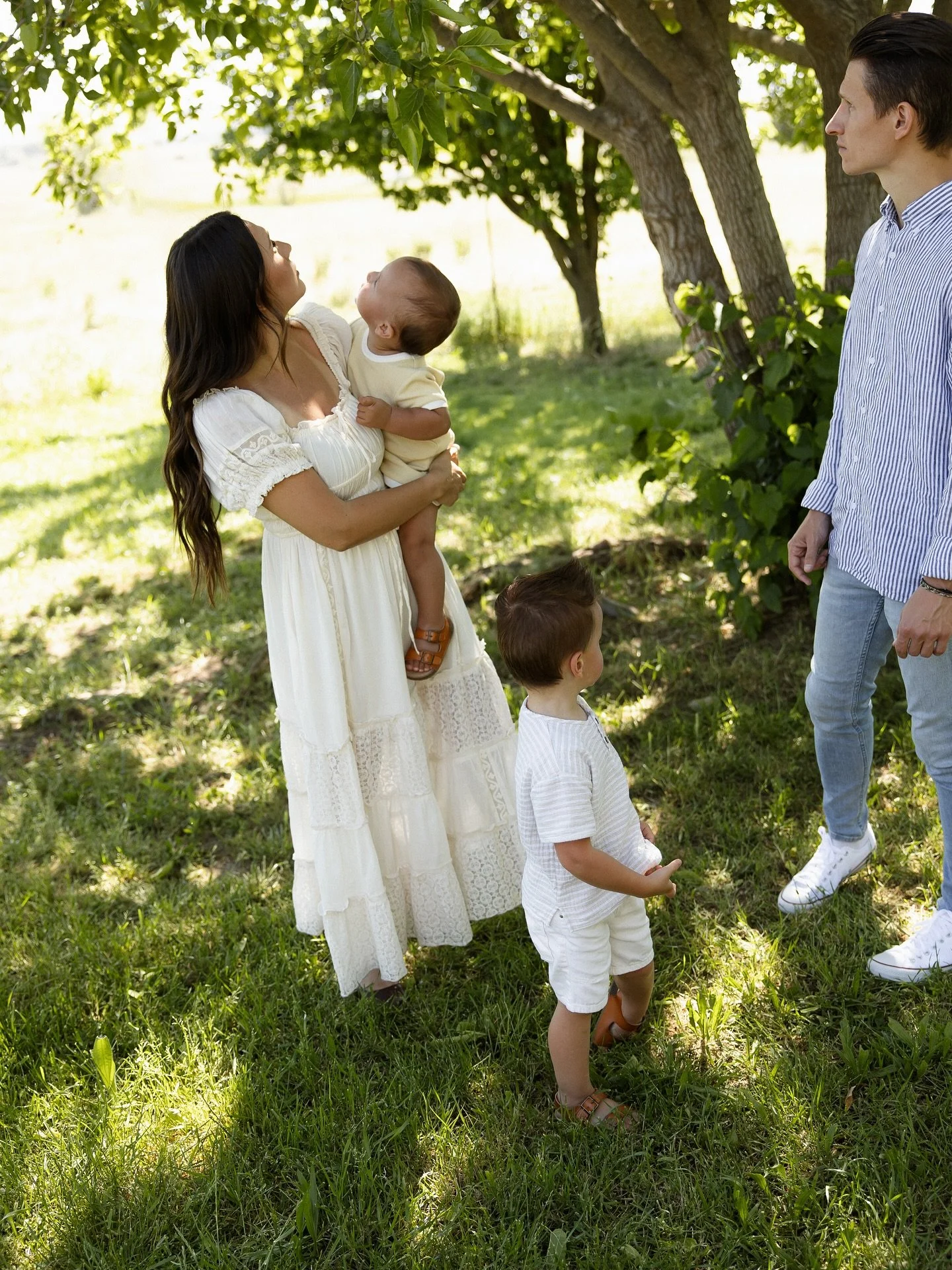 Family photos that don&rsquo;t feel like taking family photos 🫶 

#familysessions #familyphotoshoot #familyphotos #familyphotographer #californiafamilyphotographer #sacramentofamilyphotographer
