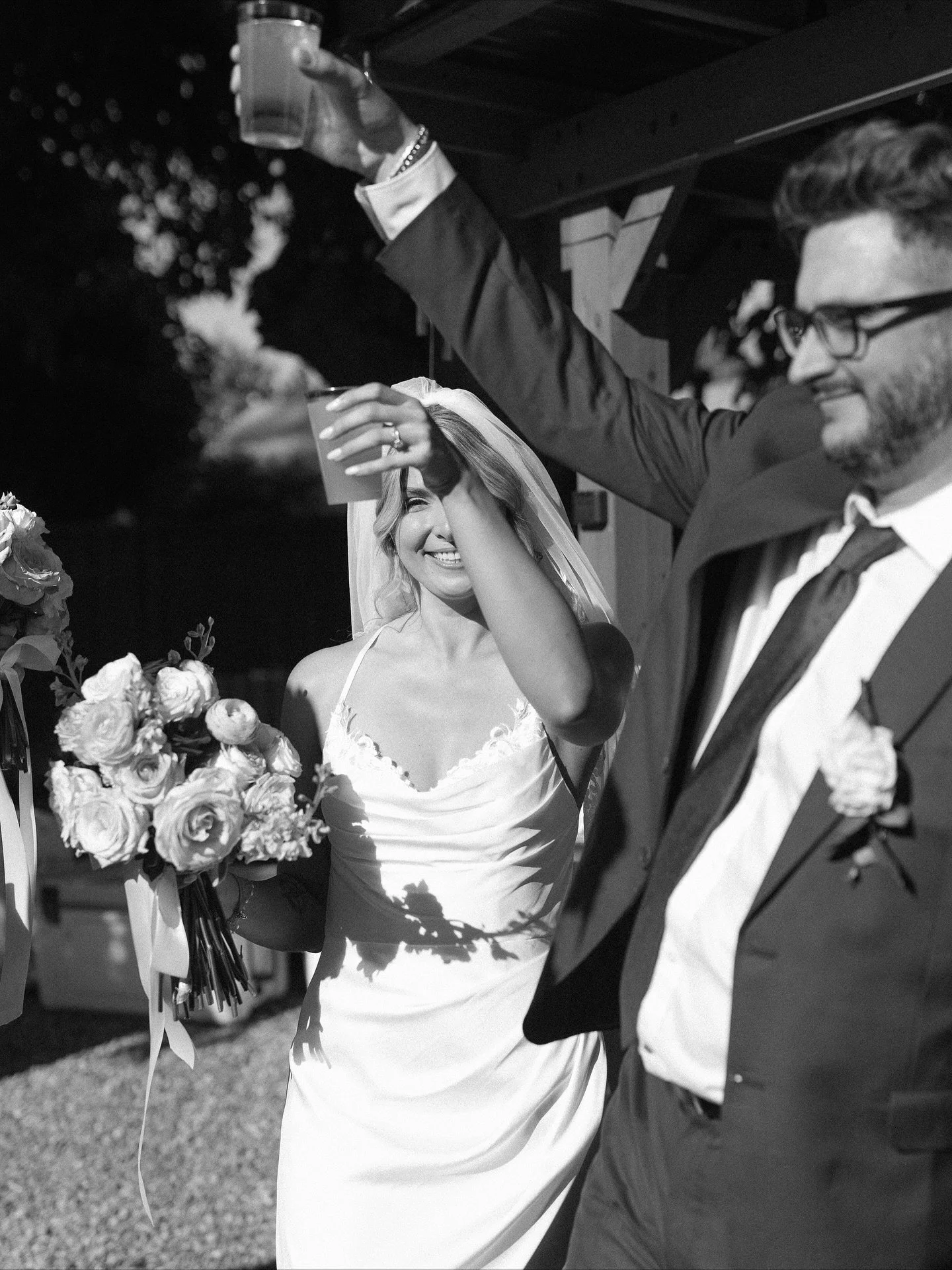 Cheers to all the couple who got married this year 🥂 Cheers to having all your favorite people in one room together. Cheers to first looks that took your breath away. Cheers to toasts that leave tears in your eyes. Cheers to vows you&rsquo;ll never 