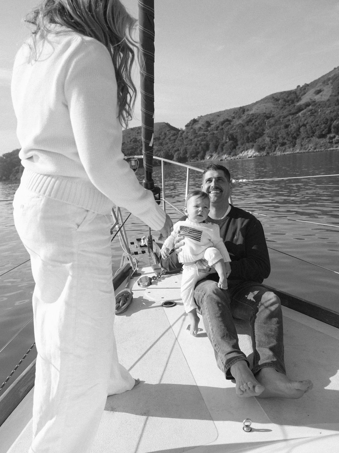 Gunnar&rsquo;s 1st sail ⚓️🌊 

The coolest 1st birthday shoot ever 🥹 
*and yes life jackets were worn anytime the boat was moving and we weren&rsquo;t shooting 

#familyphotos #familyphotographer #sanfranciscoweddingphotographer #napaweddingphotogra