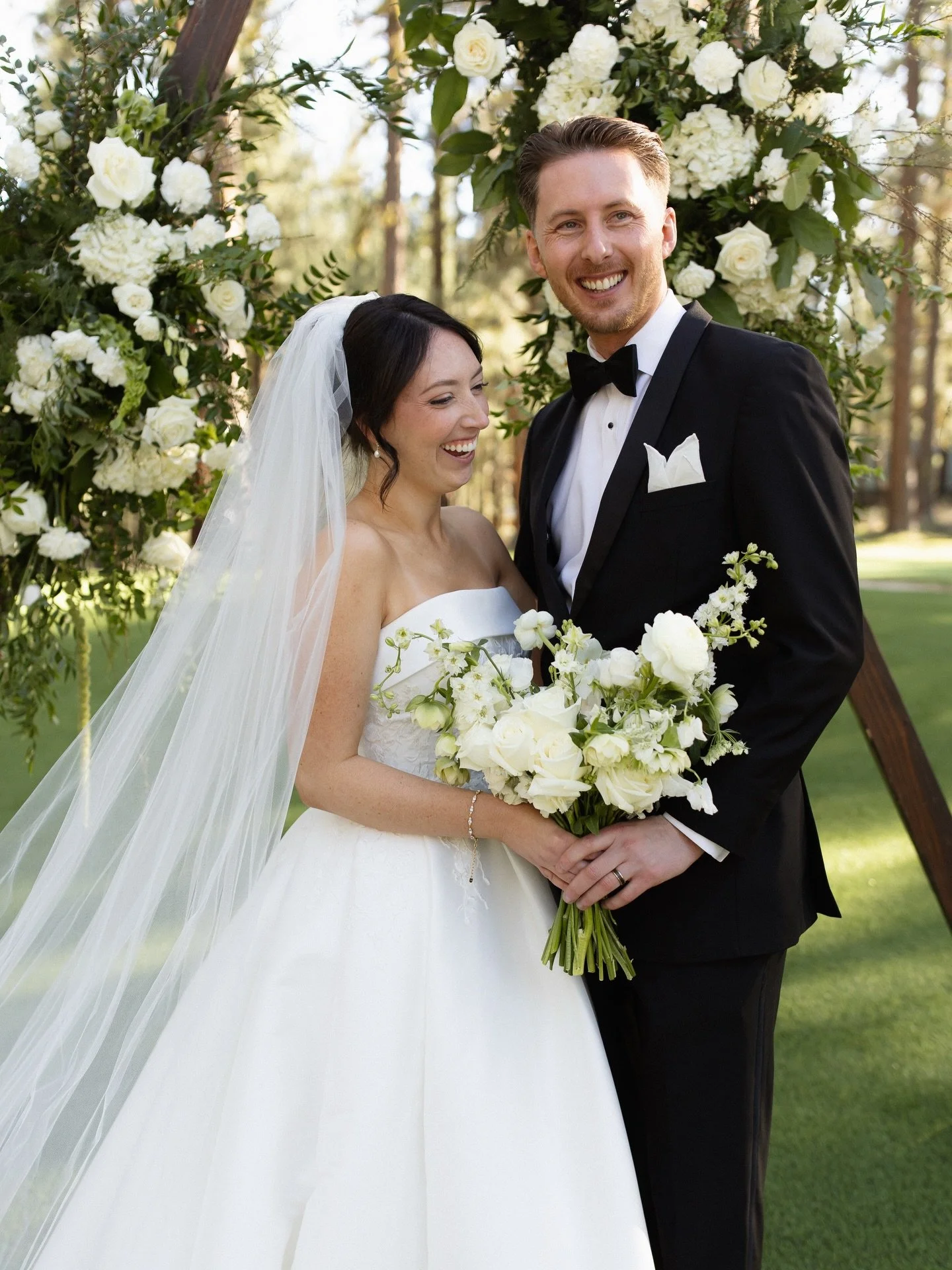 The Testermans 🤍 

The most intentional day full of so much love 🥹🥂

#chaletviewlodgewedding #tahoeweddingphotographer #renoweddingphotographer #truckeeweddingphotographer #californiaweddingphotographer