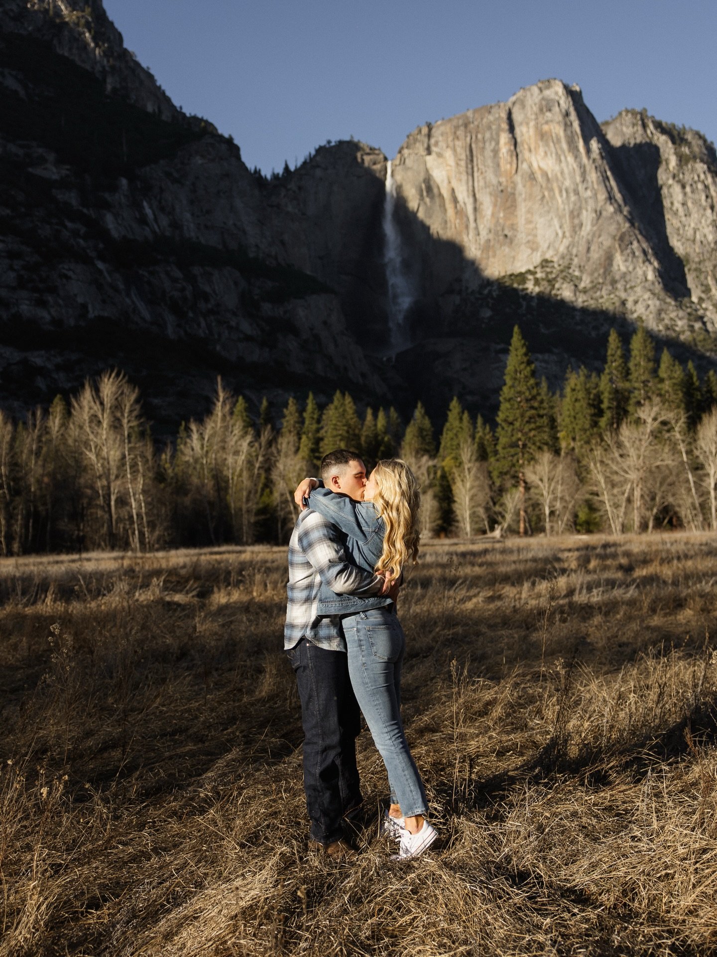 You can count on Yosemite to be beautiful all 4 seasons 🏔️

#yosemitenationalpark #yosemite #yosemiteengagementphotographer #yosemiteelopementphotographer #yosemiteweddingphotographer