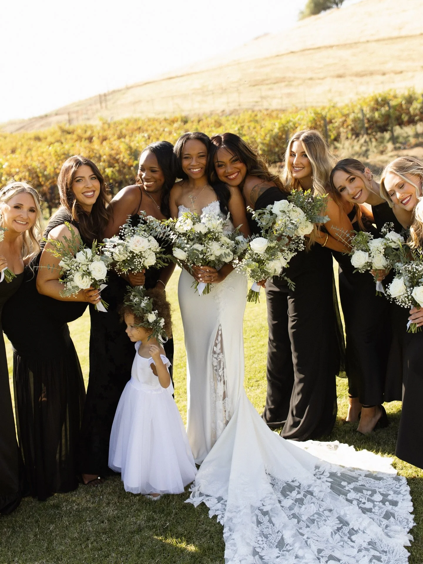 A moment for the girls ✨

#californiaweddingphotographer #sacramentoweddingphotographer #tahoeweddingphotographer #napaweddingphotographer #sanfranciscoweddingphotographer