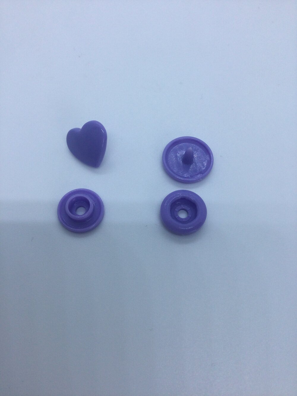 Lilac Heart Snap - 20 pack