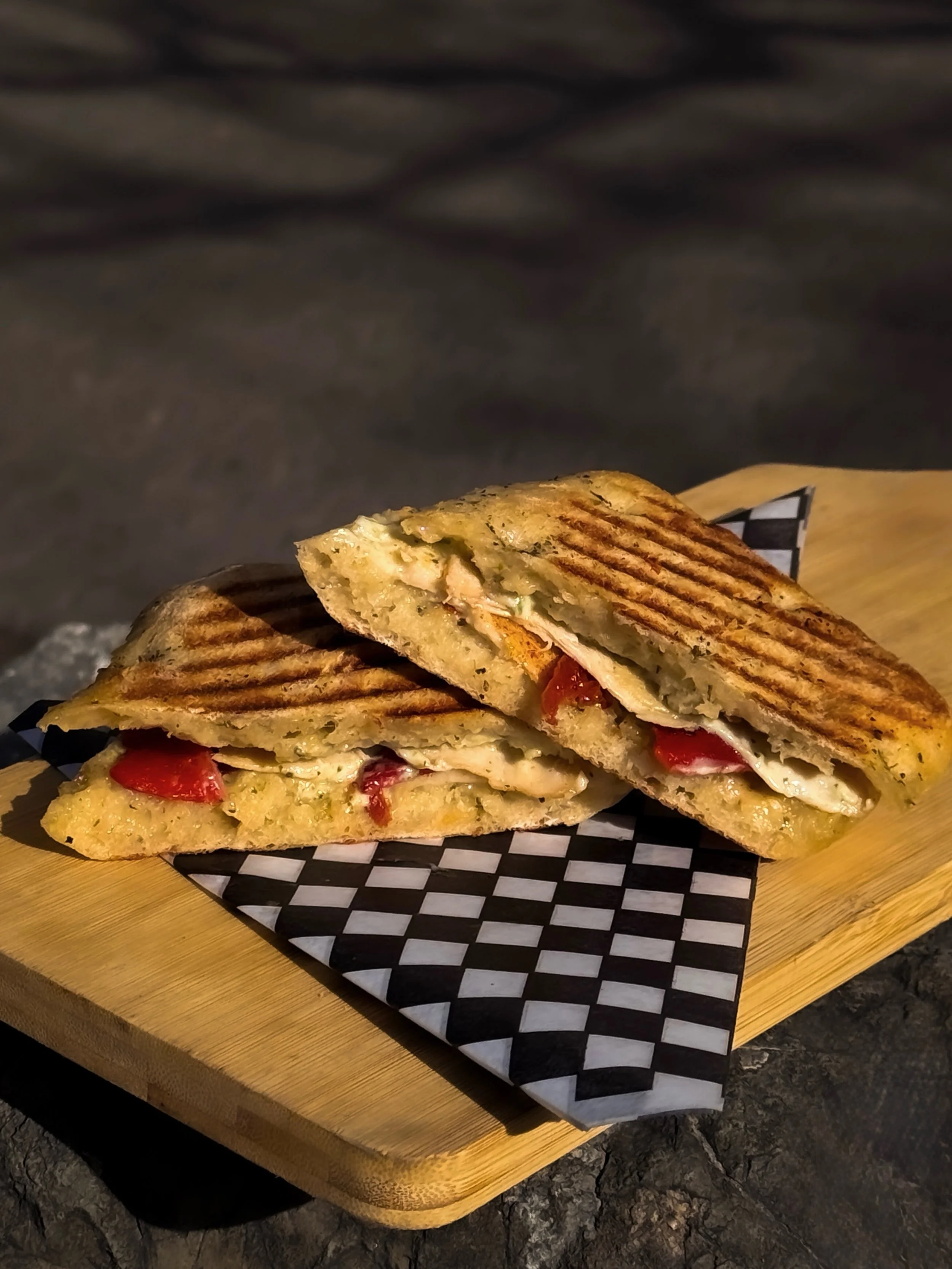 The pesto is a fan favourite for a reason 😍

#pestochickenmelt #kamloopseats #kamloopsfoodie #caffemotivo #downtownkamloops
