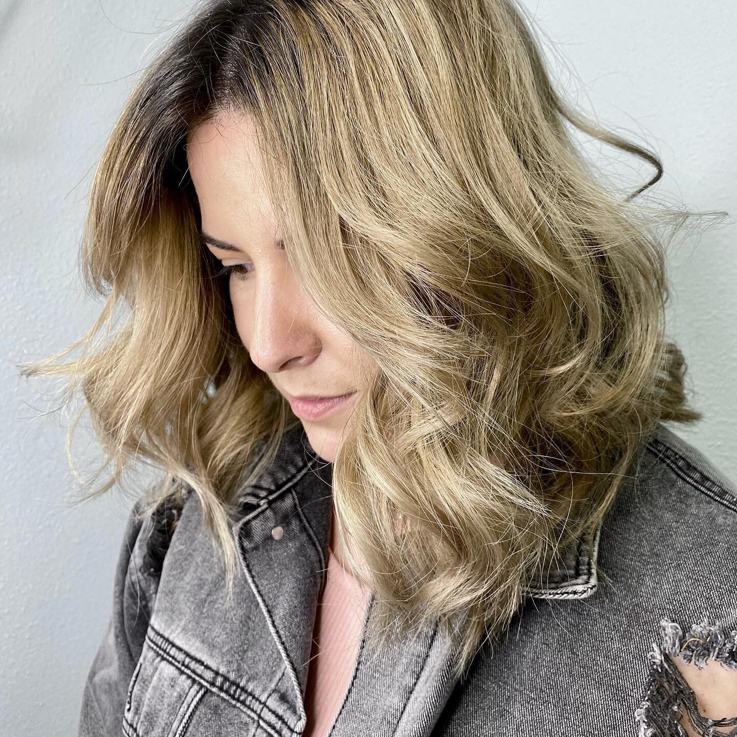 Beige Bae 😍 #beigeblonde #aquafiresalon #winstonsalem #winstonsalemhairstylist #winston #wakeforestnc #haircolor #transformation