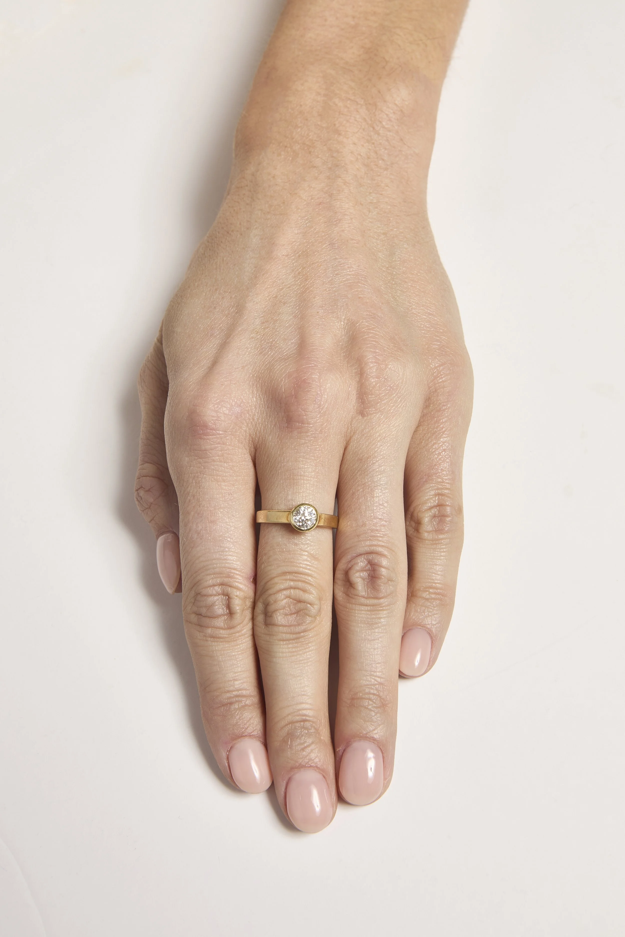 Bezel Set Diamond Ring0334.jpg