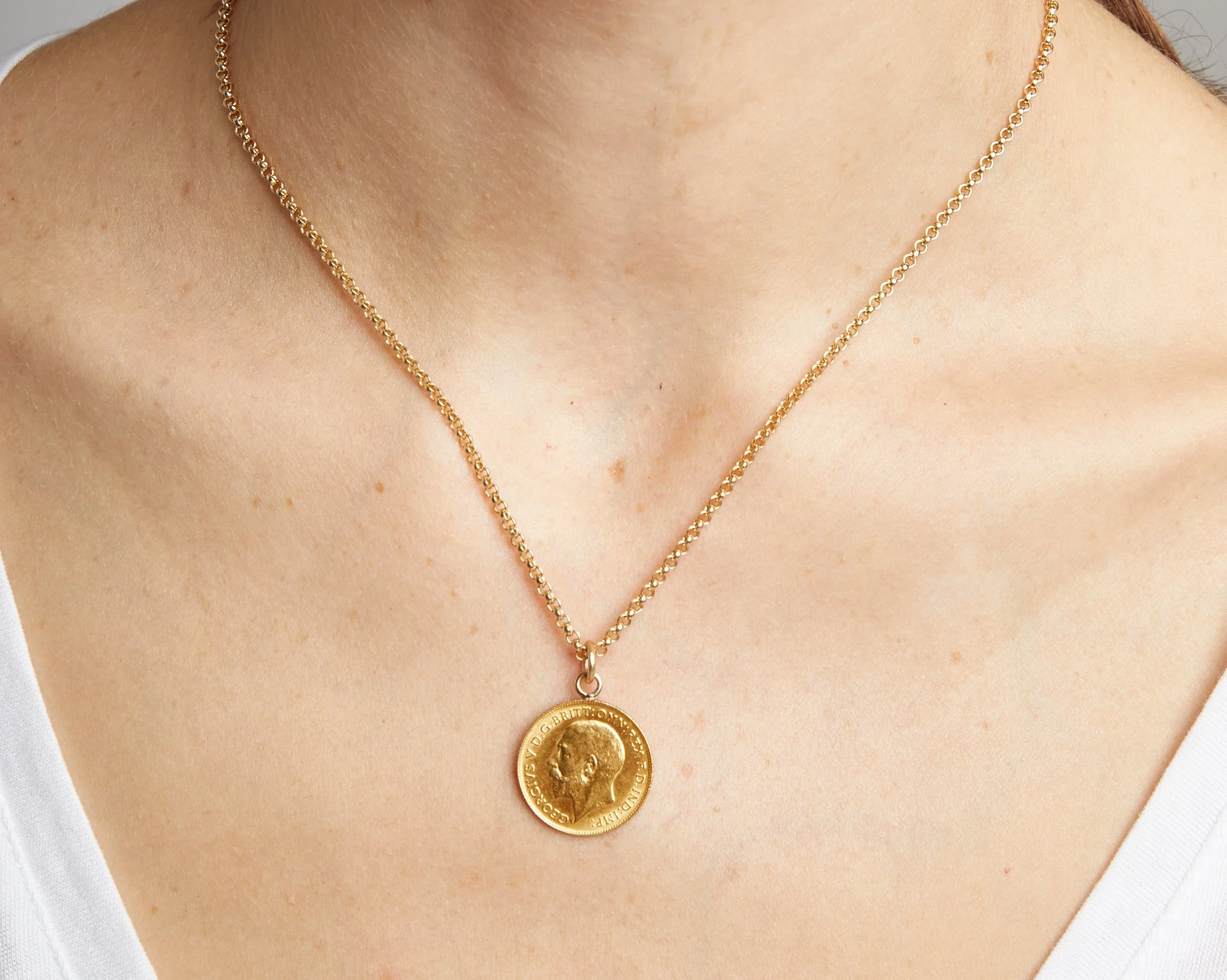 turner-tatler-king-george-v-half-sovereign-coin-pendant-2.jpg