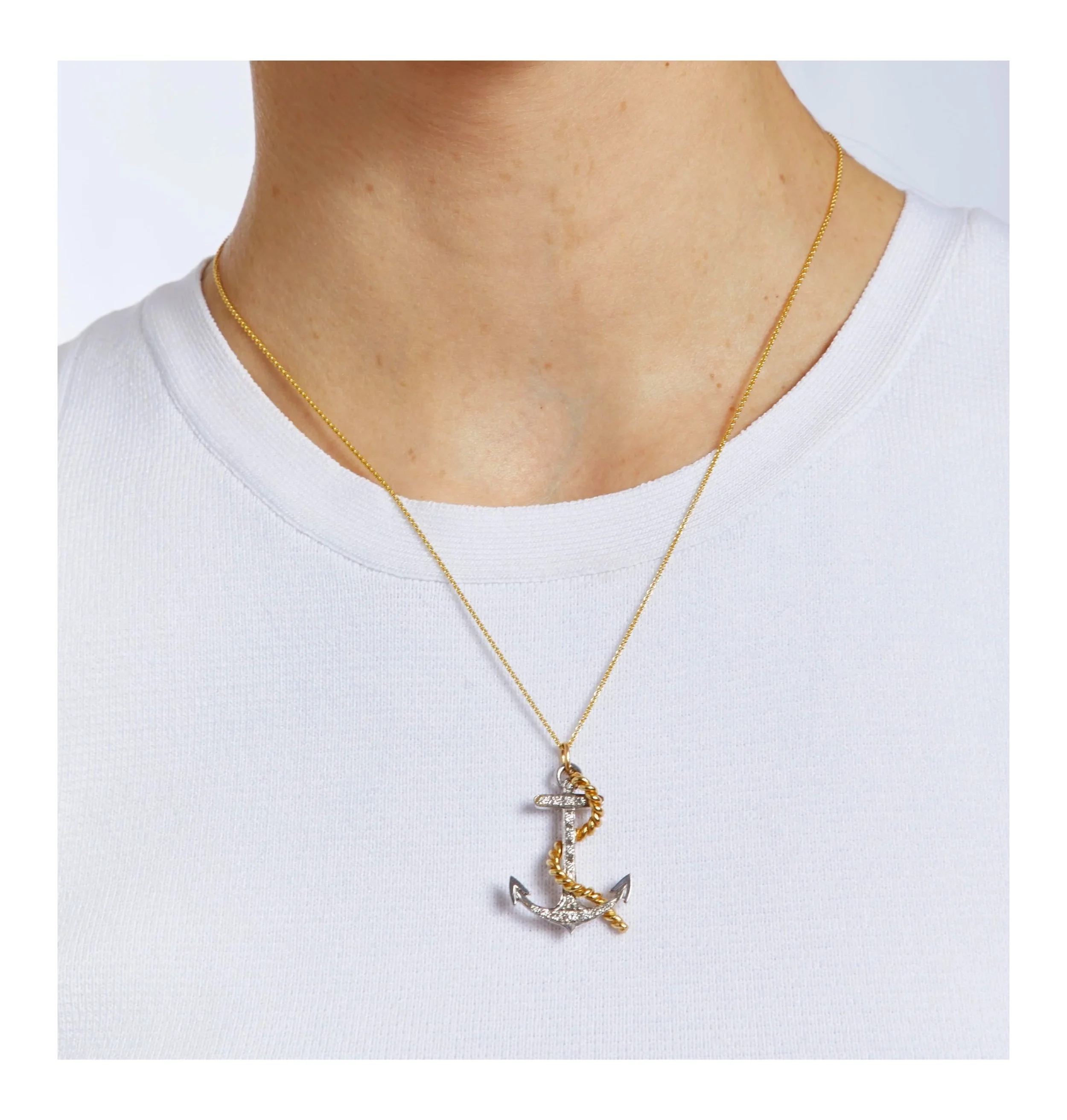 turner-tatler-vintage-18kt-and-diamond-anchor-pendant-2.jpg