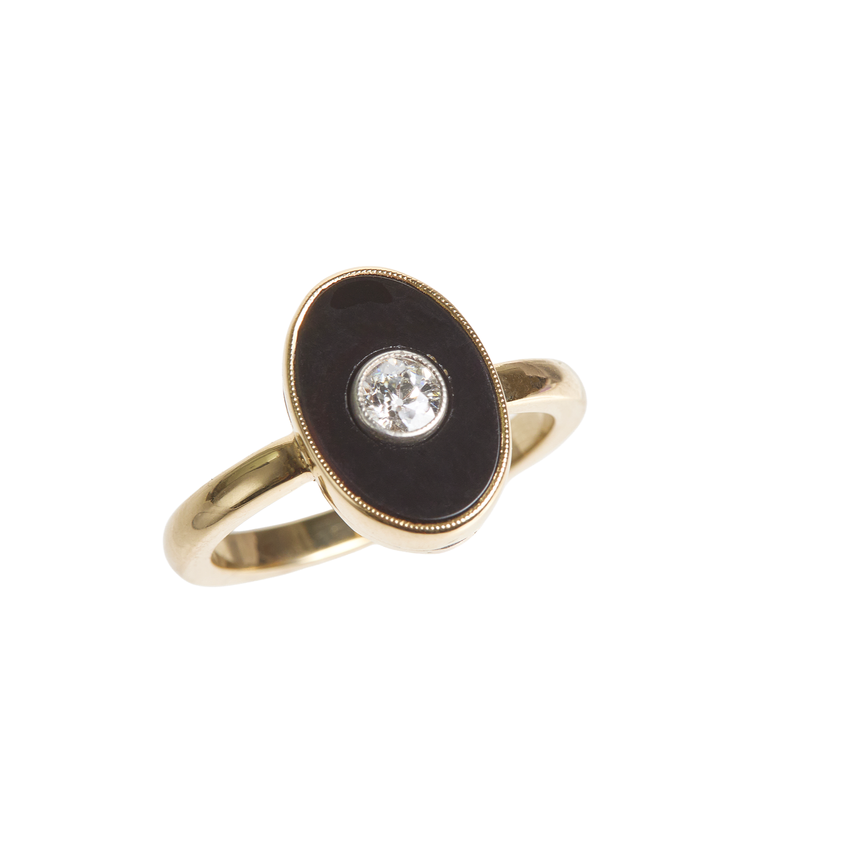 Oval+Onyx+%26+Diamond+Ring+-+TurnerandTatler101525_0758.png