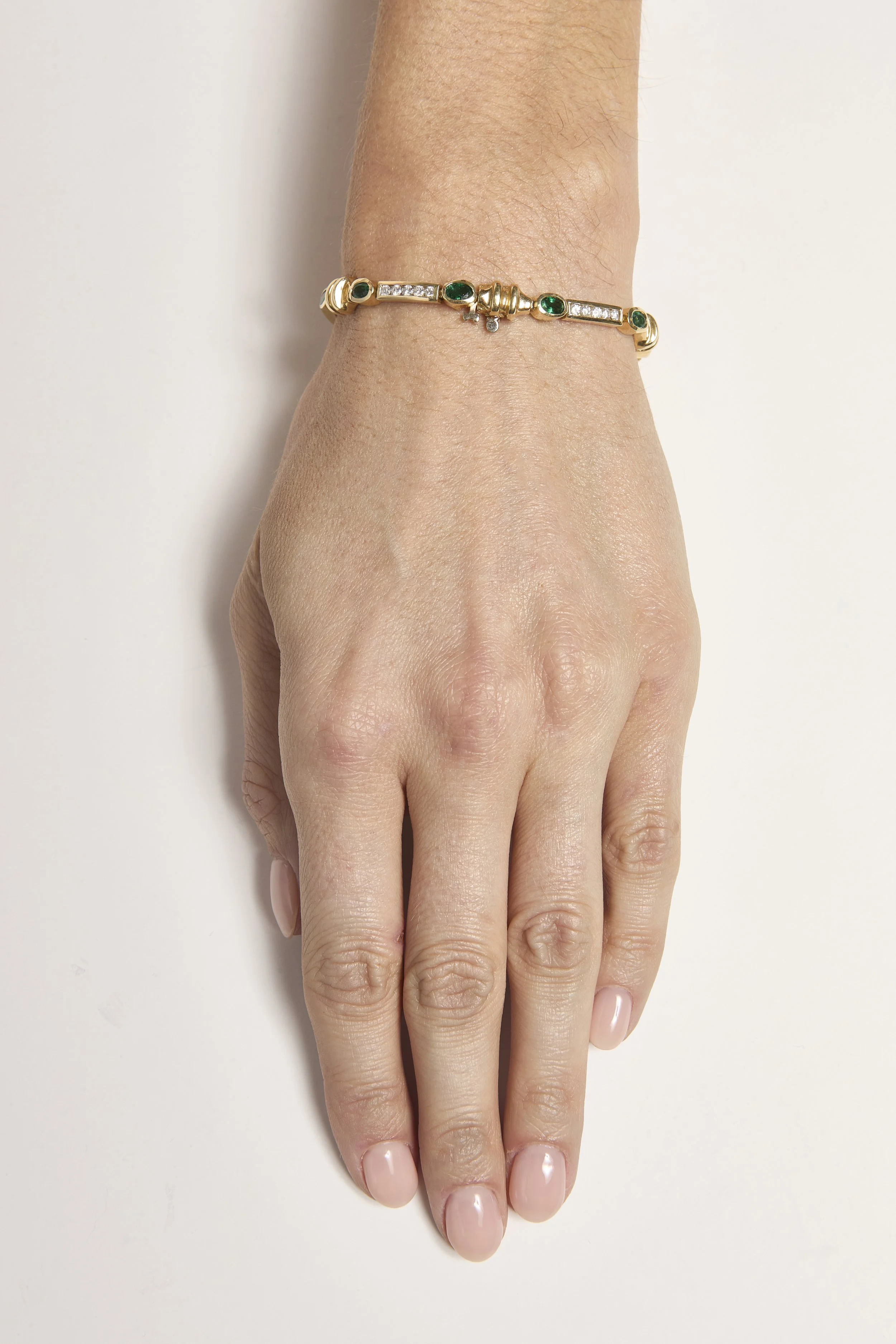 Oval Emerald and Diamond Lozenge0316.jpg