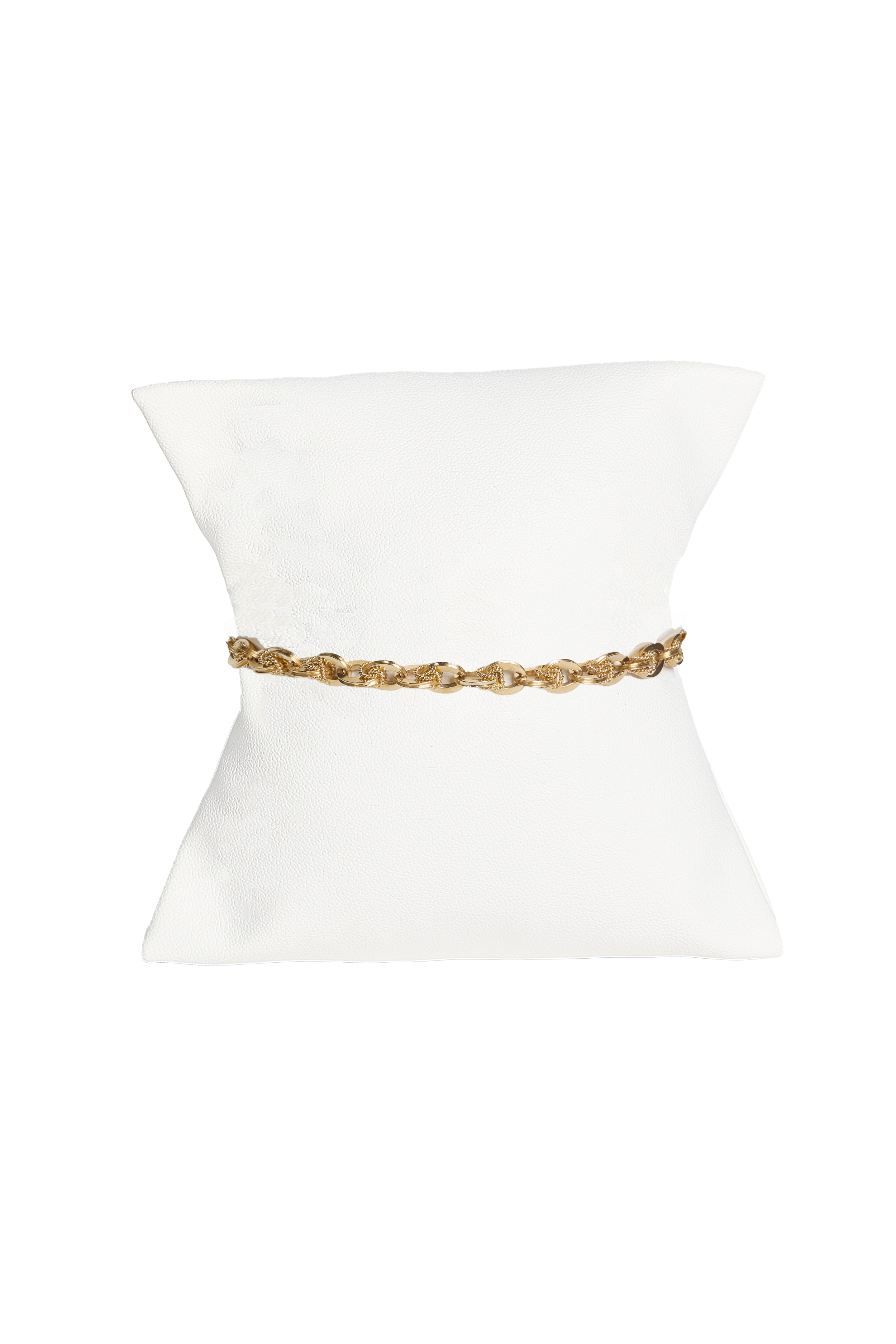Rope and Oval Link Bracelet Front0538.png