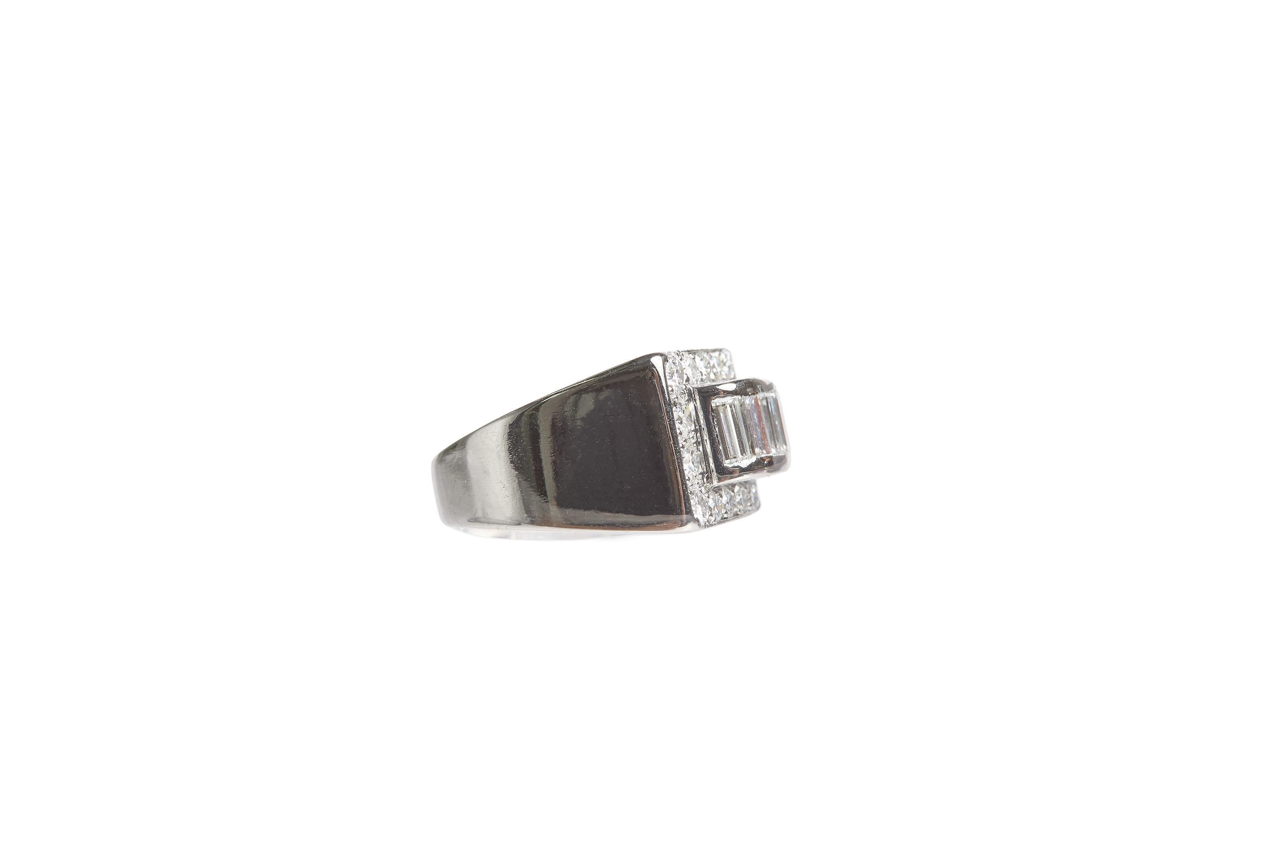 Buckle ring Platinum dia TurnerandTatler101525_0745.png