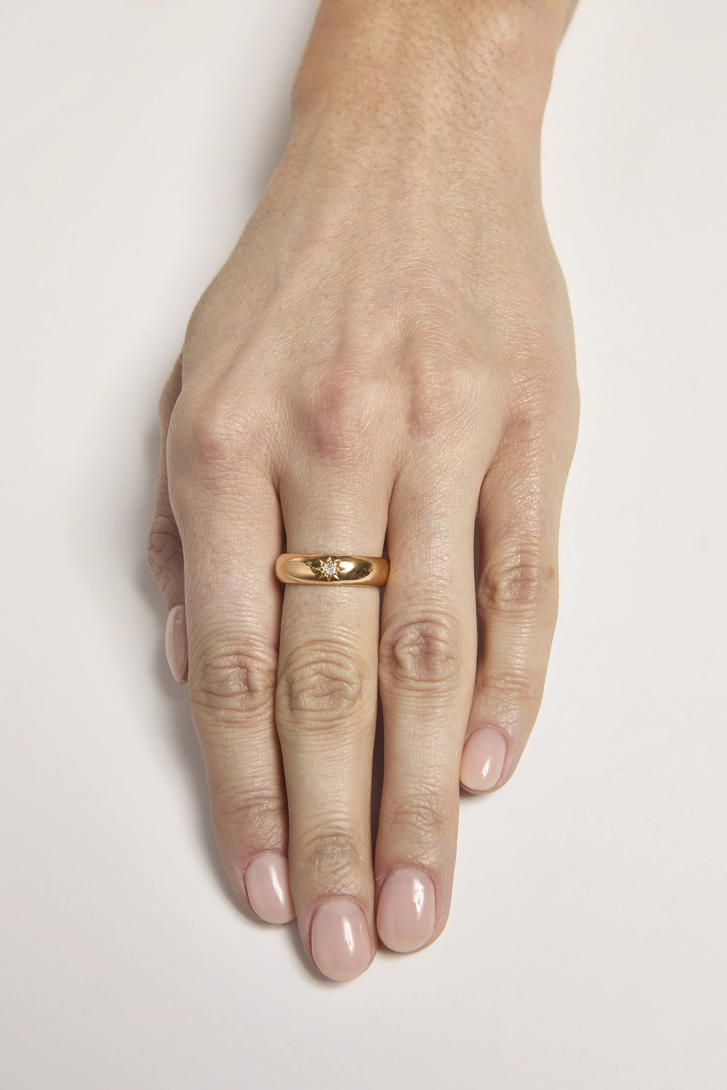 Gypsy Single Star Set Ring0331.jpg
