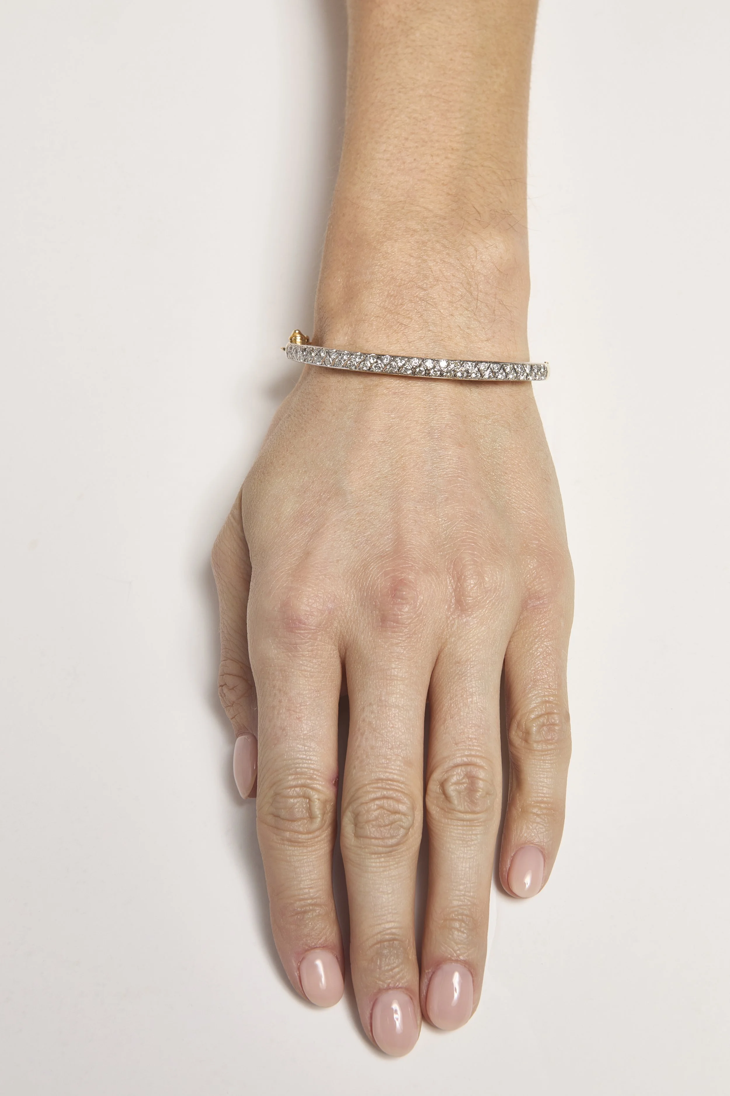 Diamond Bangle Turnerand Tatler 101425_0292.jpg