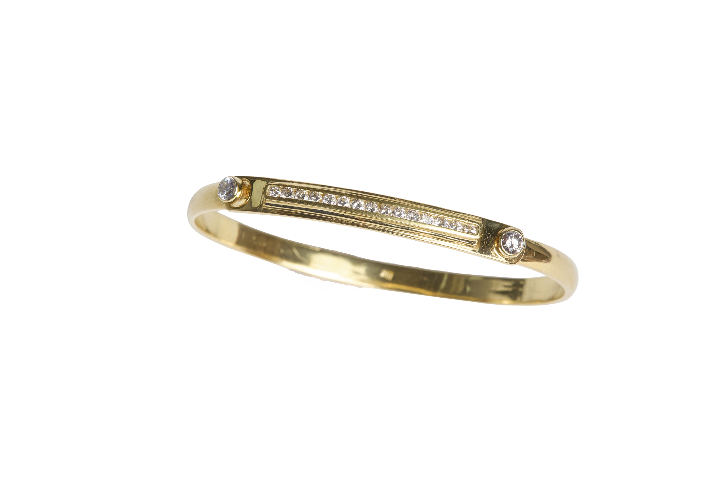 Channel Set BANGLE diamond plaque _0582.png