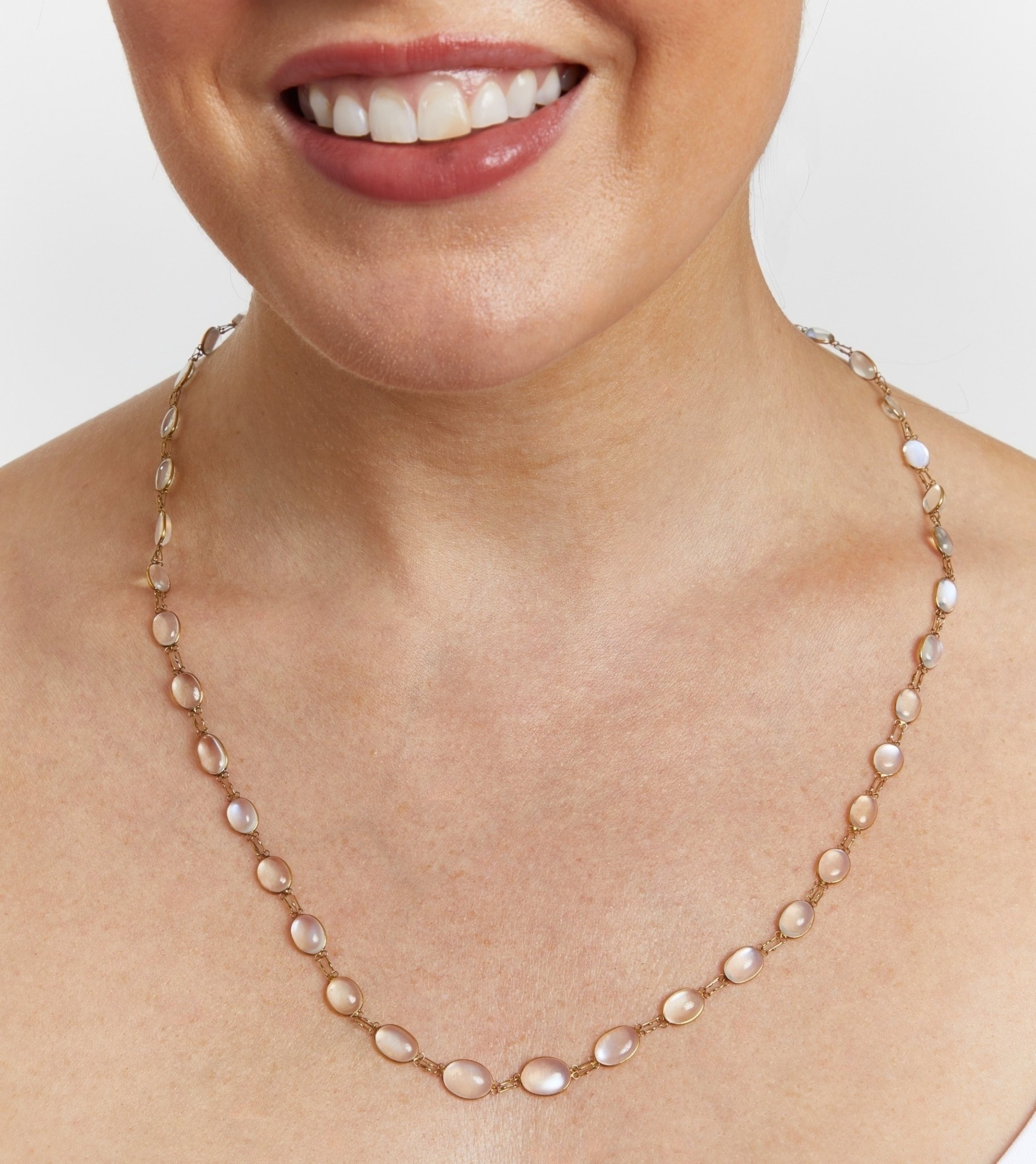 turner-tatler-vintage-14kt-graduated-moonstone-necklace-2.jpg