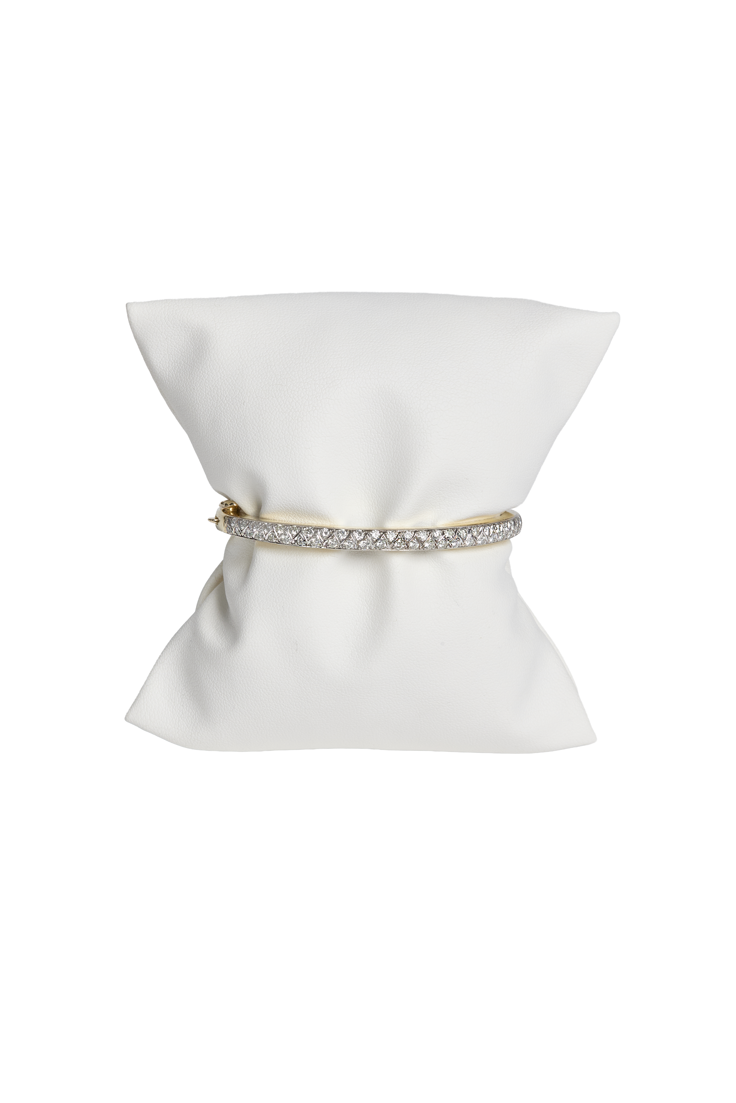 Diamond Bangle TurnerandTatler101425_0569.png