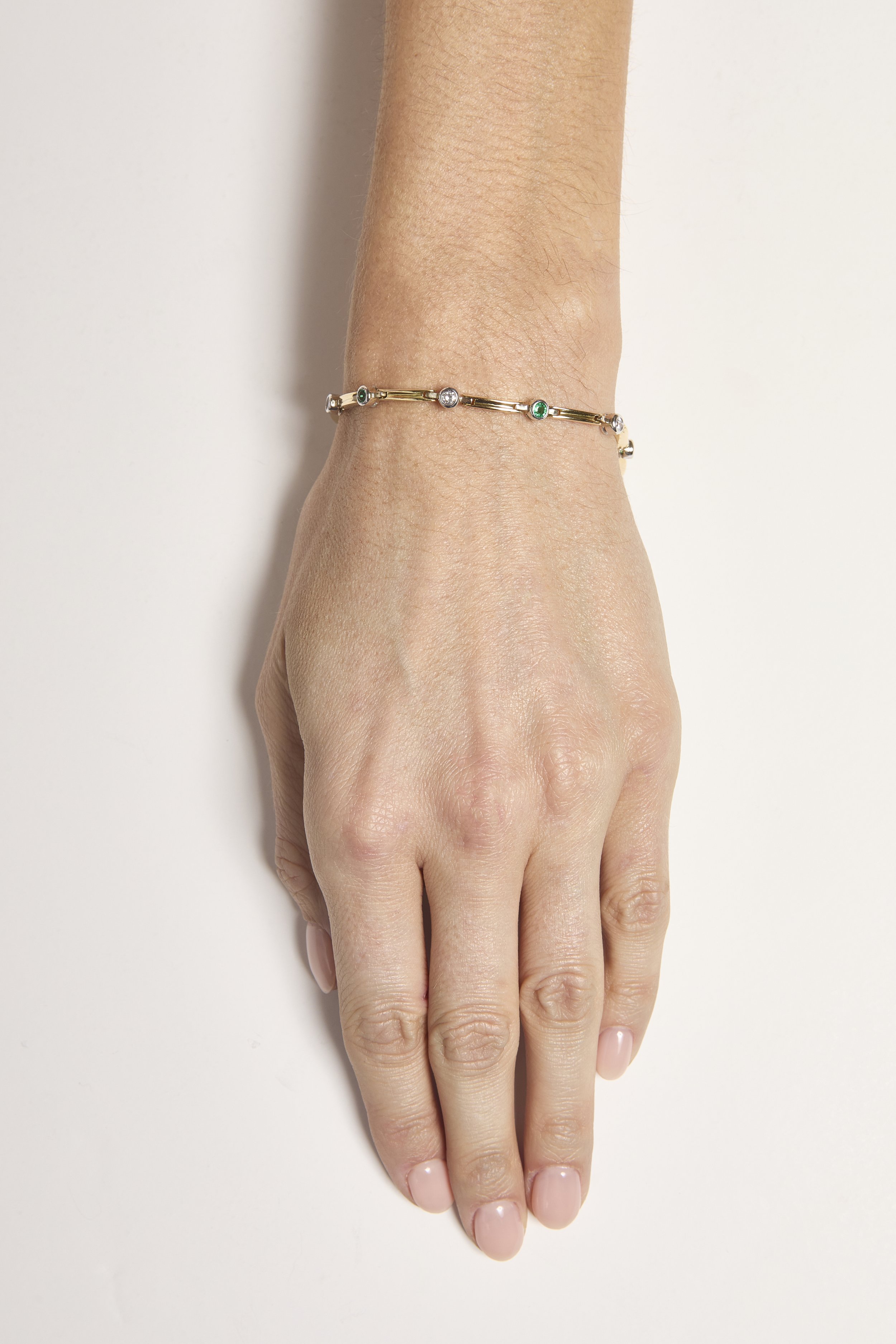 Emerald and Round Diamond Round Bracelet0317.jpg