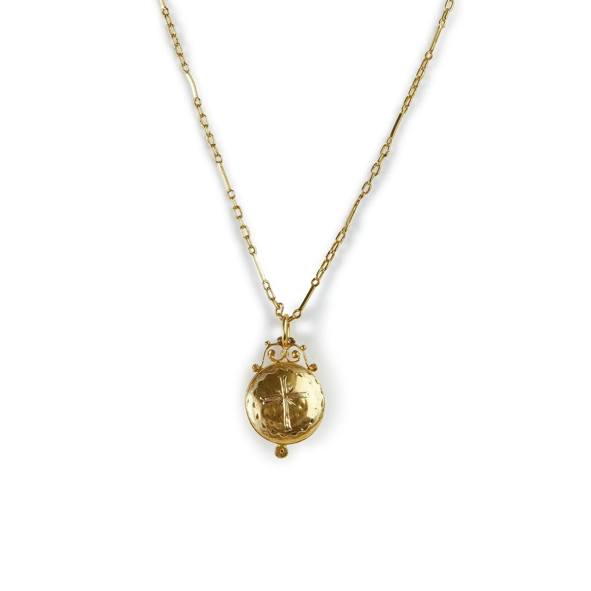 turner-tatler-antique-22kt-locket-and-chain-1.jpg