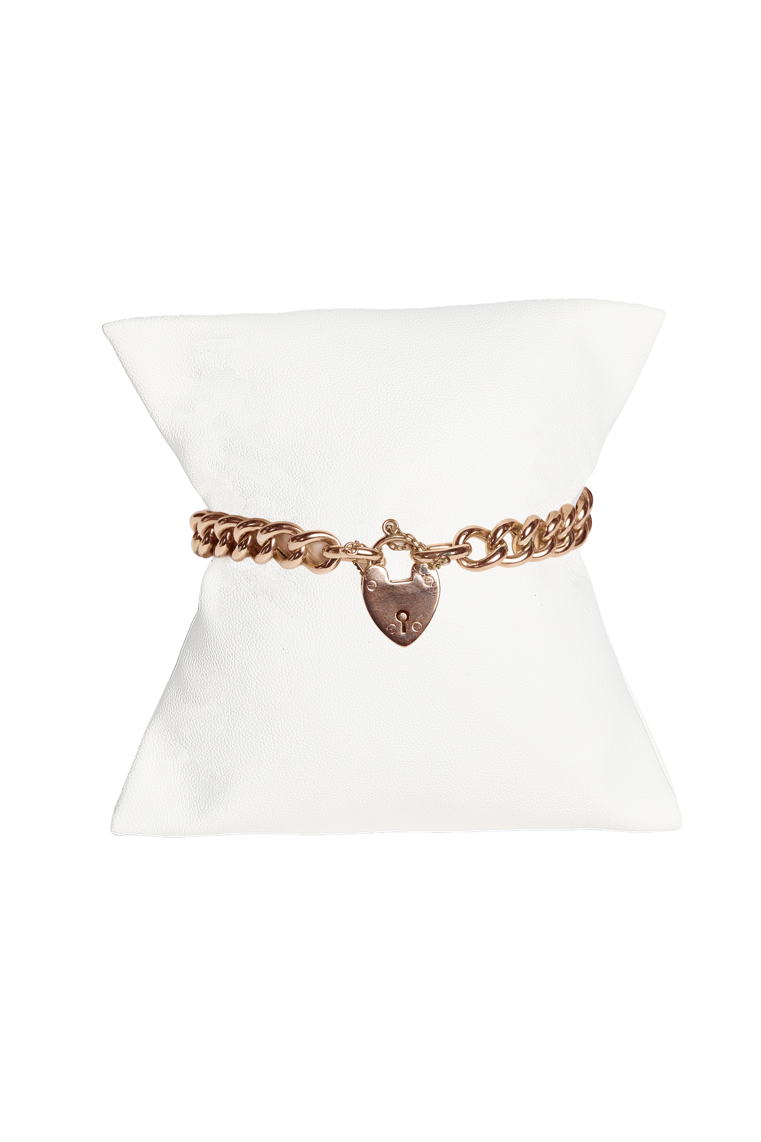 +Curb link with heart padlock TurnerandTatler101425_0559.png
