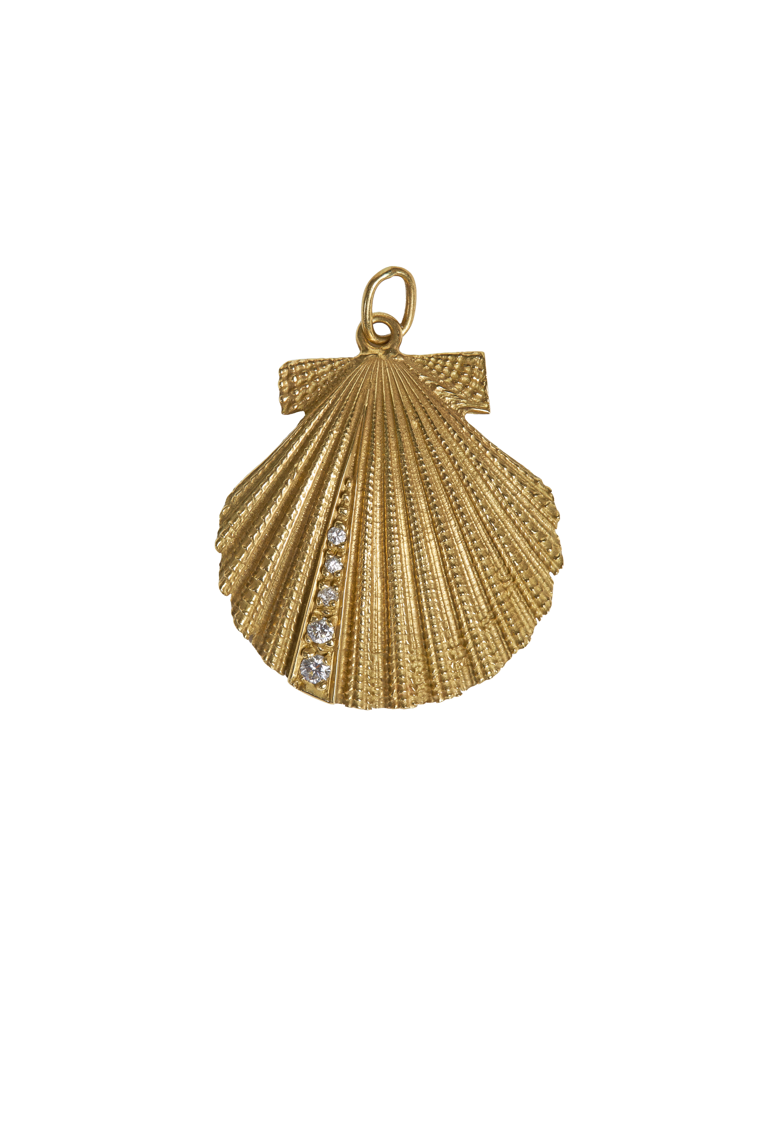 Clamshell pendant TurnerandTatler101425_0517.png