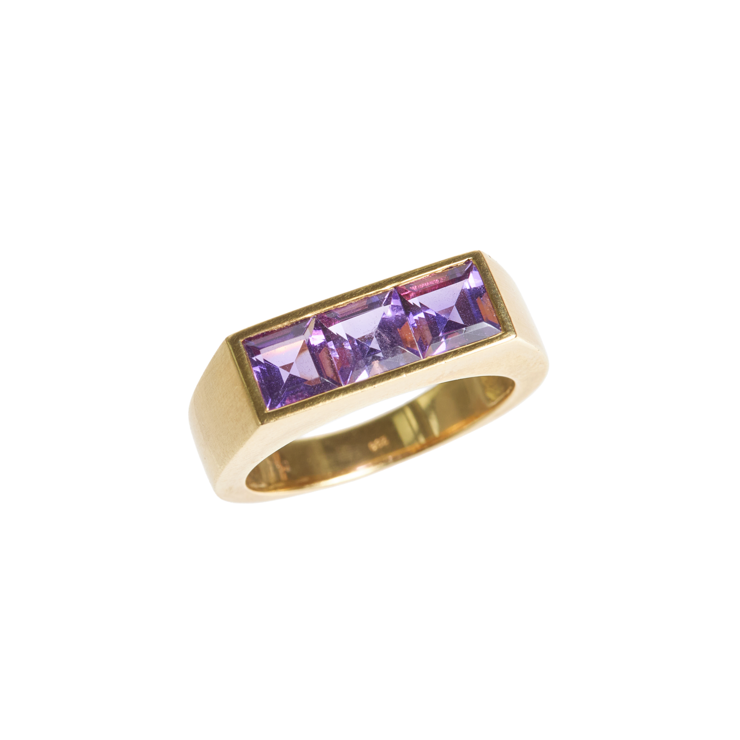 Channel+Set+ring+Amethyst+TurnerandTatler101525_0706.png